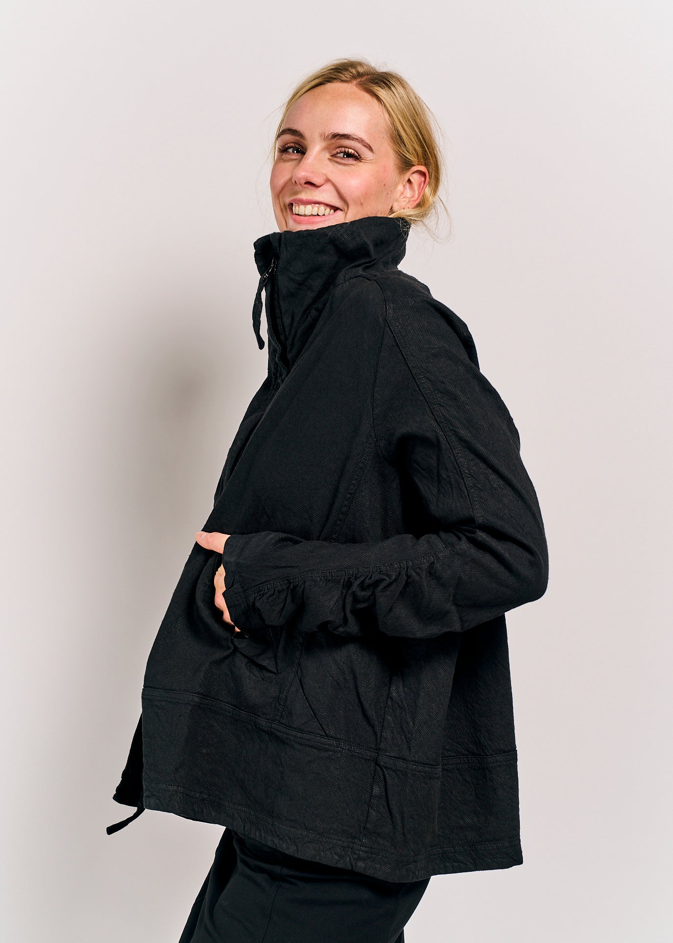 Rundholz DIP Jacket Black