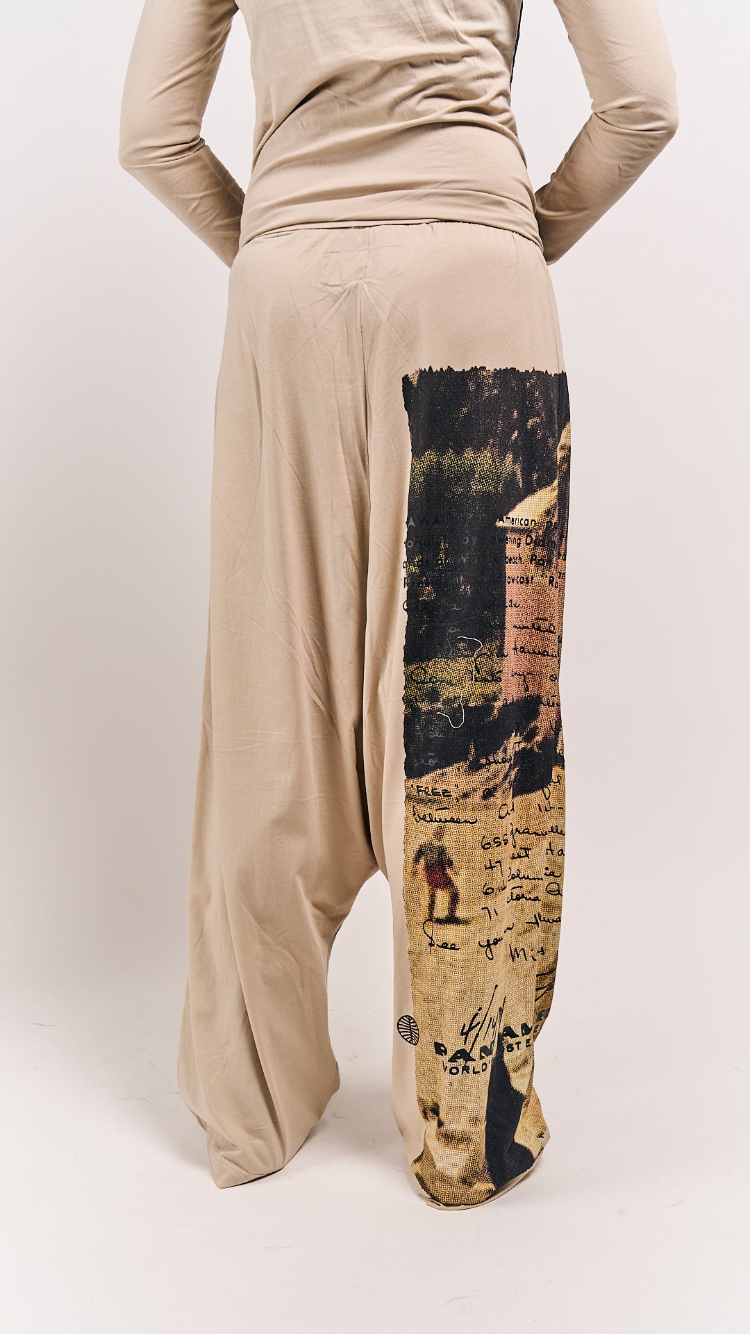 Rundholz DIP Trousers Waikiki Sand Print