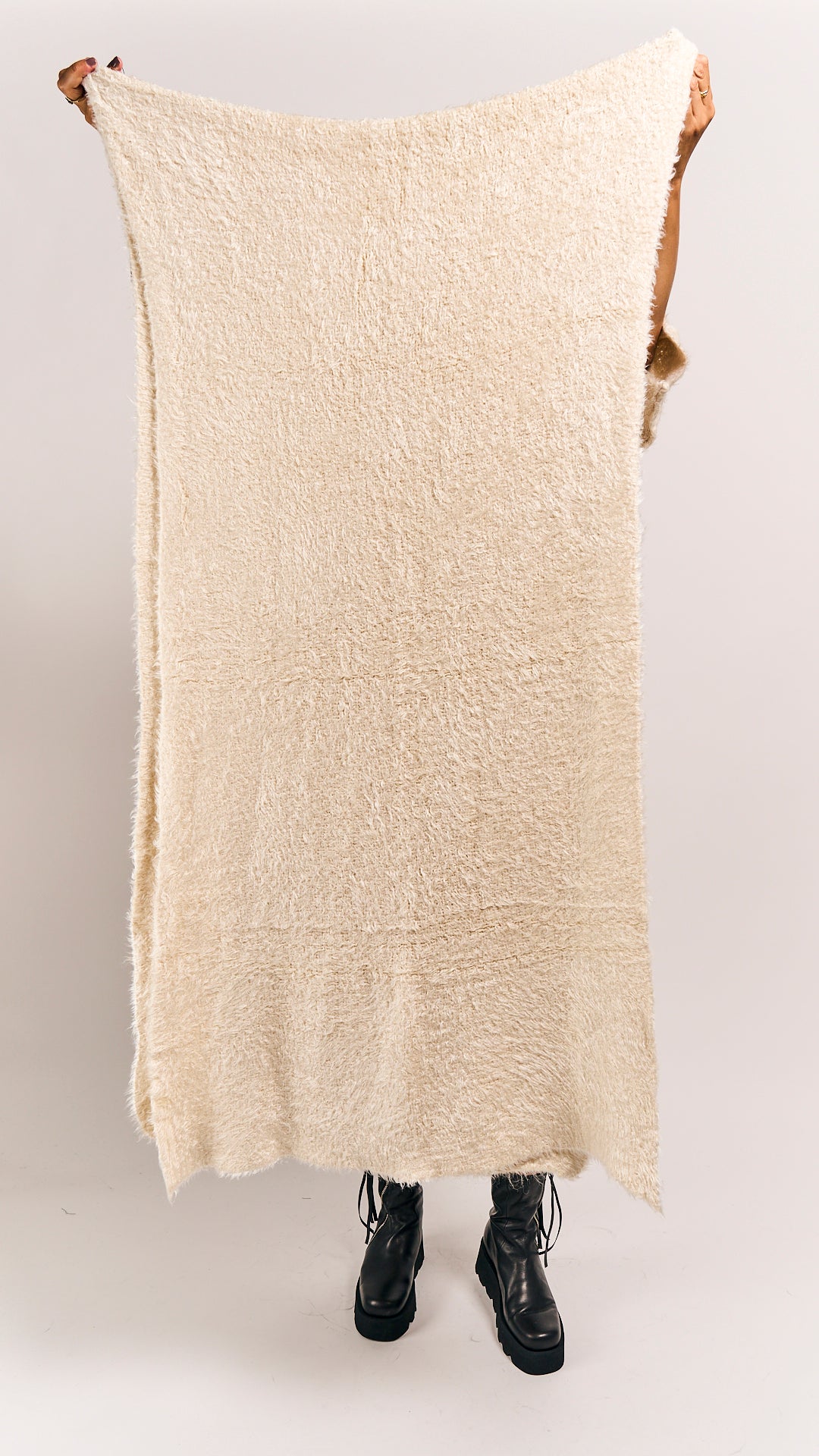 Rundholz Mainline Silk Shawl Bone