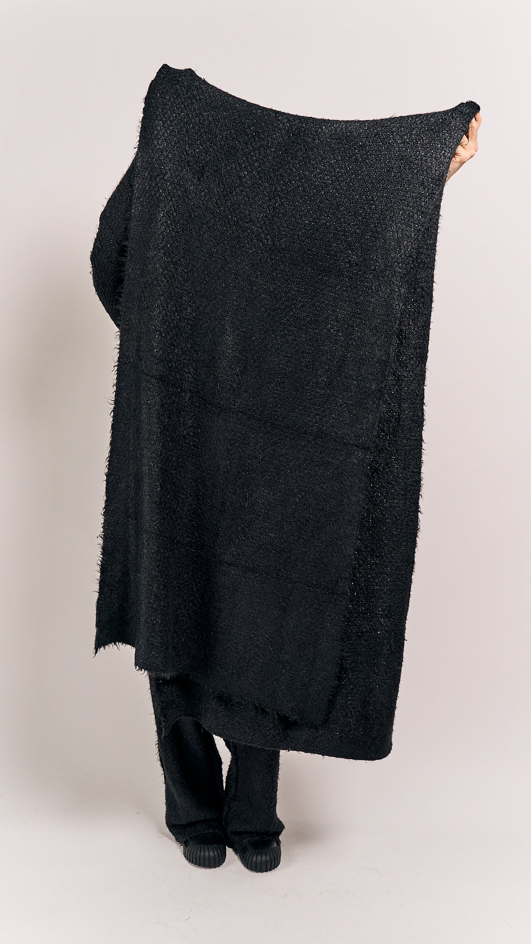 Rundholz Mainline Silk Shawl Black