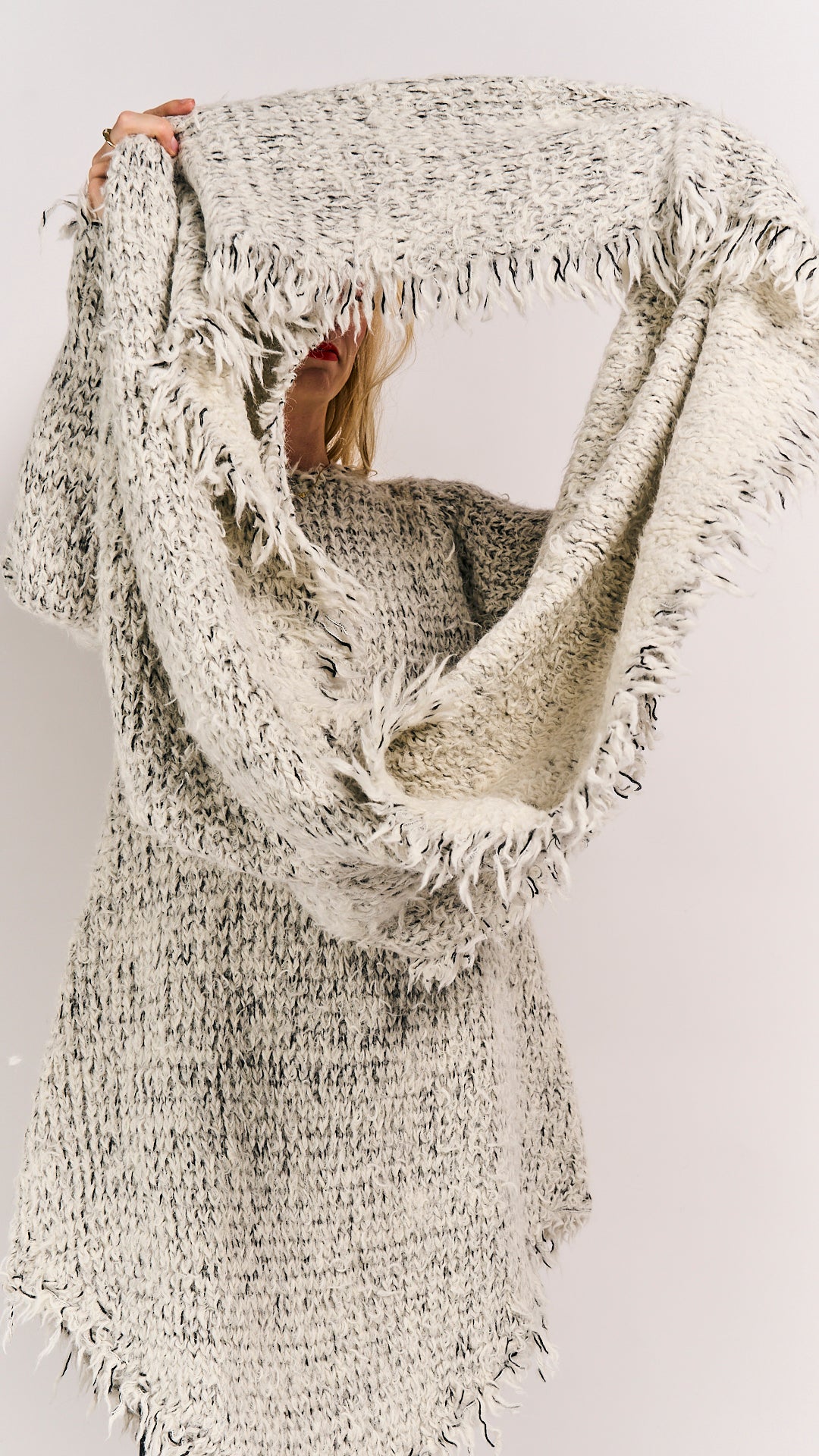 Rundholz Mainline Shawl LT Bone Melange