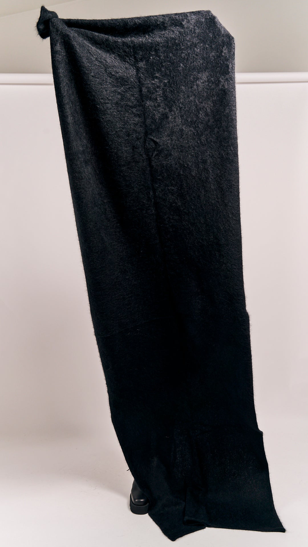 Rundholz Mainline Shawl Black