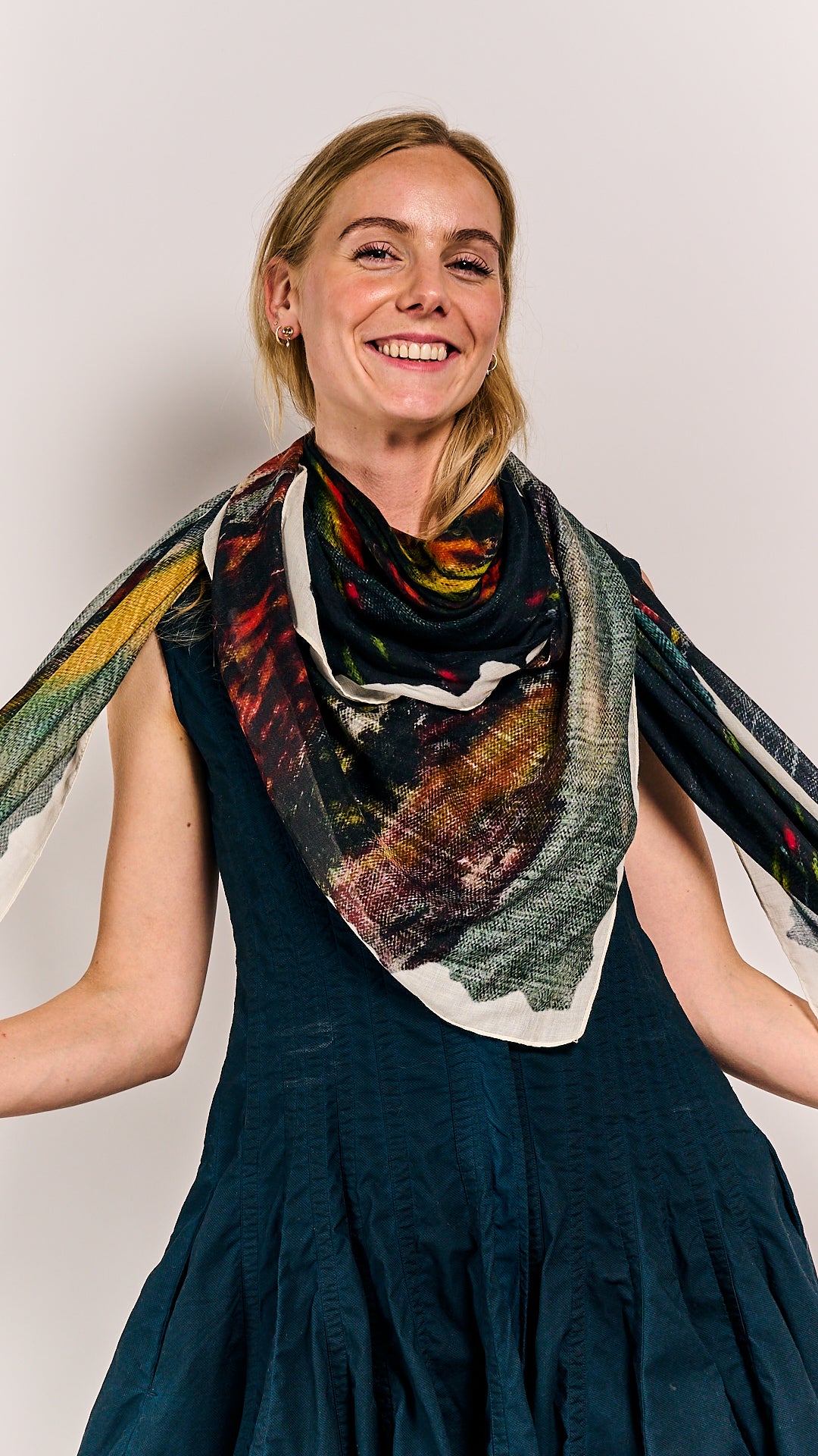 Rundholz Black Label Shawl Forest Print