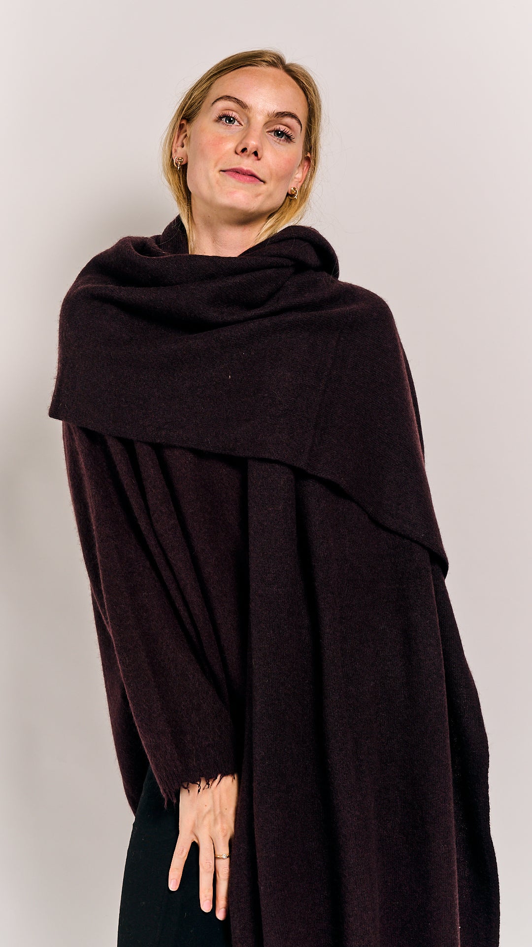 Rundholz Mainline Shawl Purple