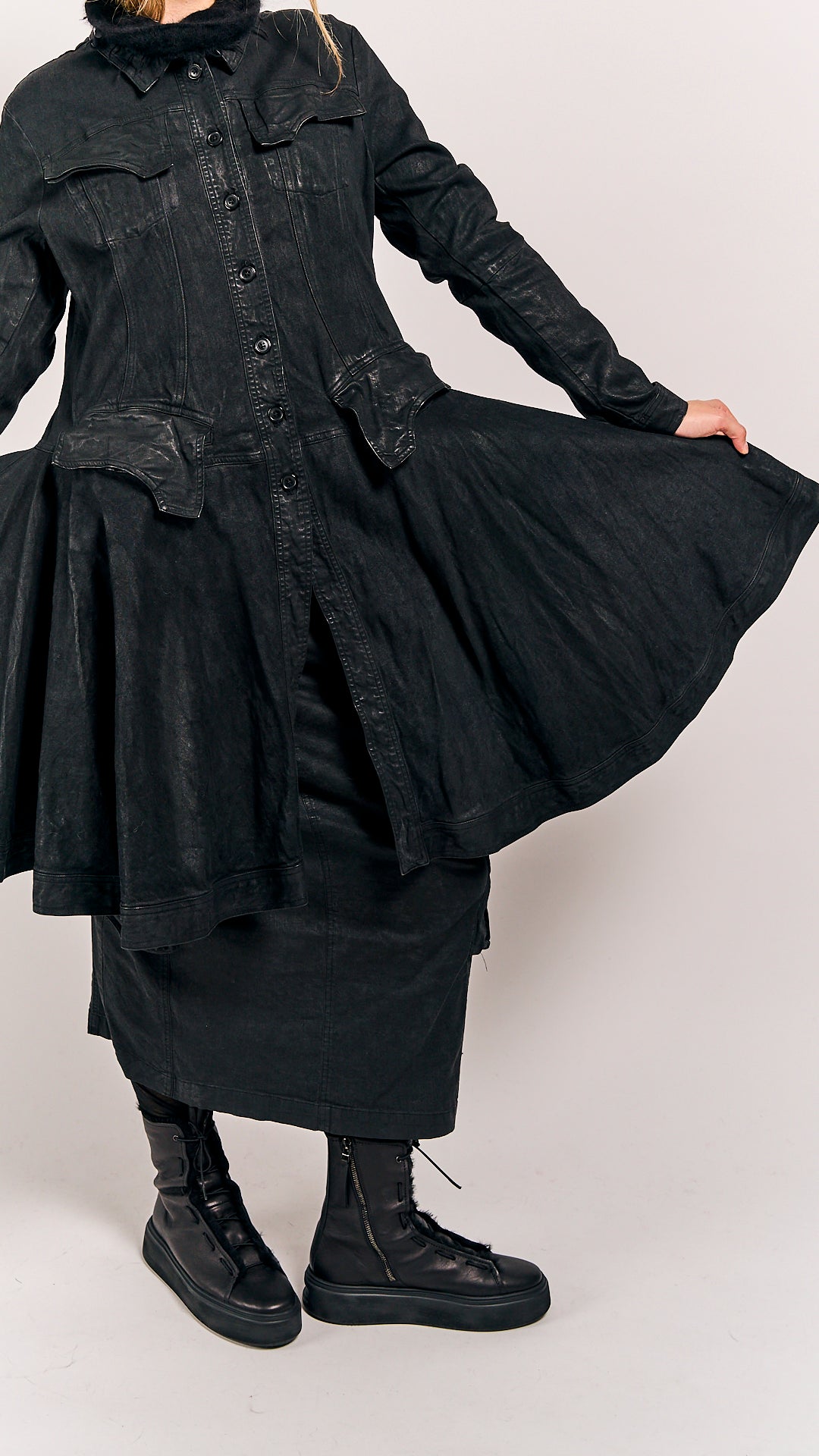 Rundholz Mainline Coat Black Gloss size Extra Large