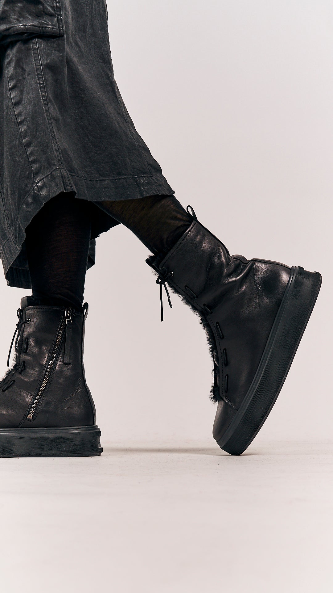 Puro Secret Boots Calf Black with Fur