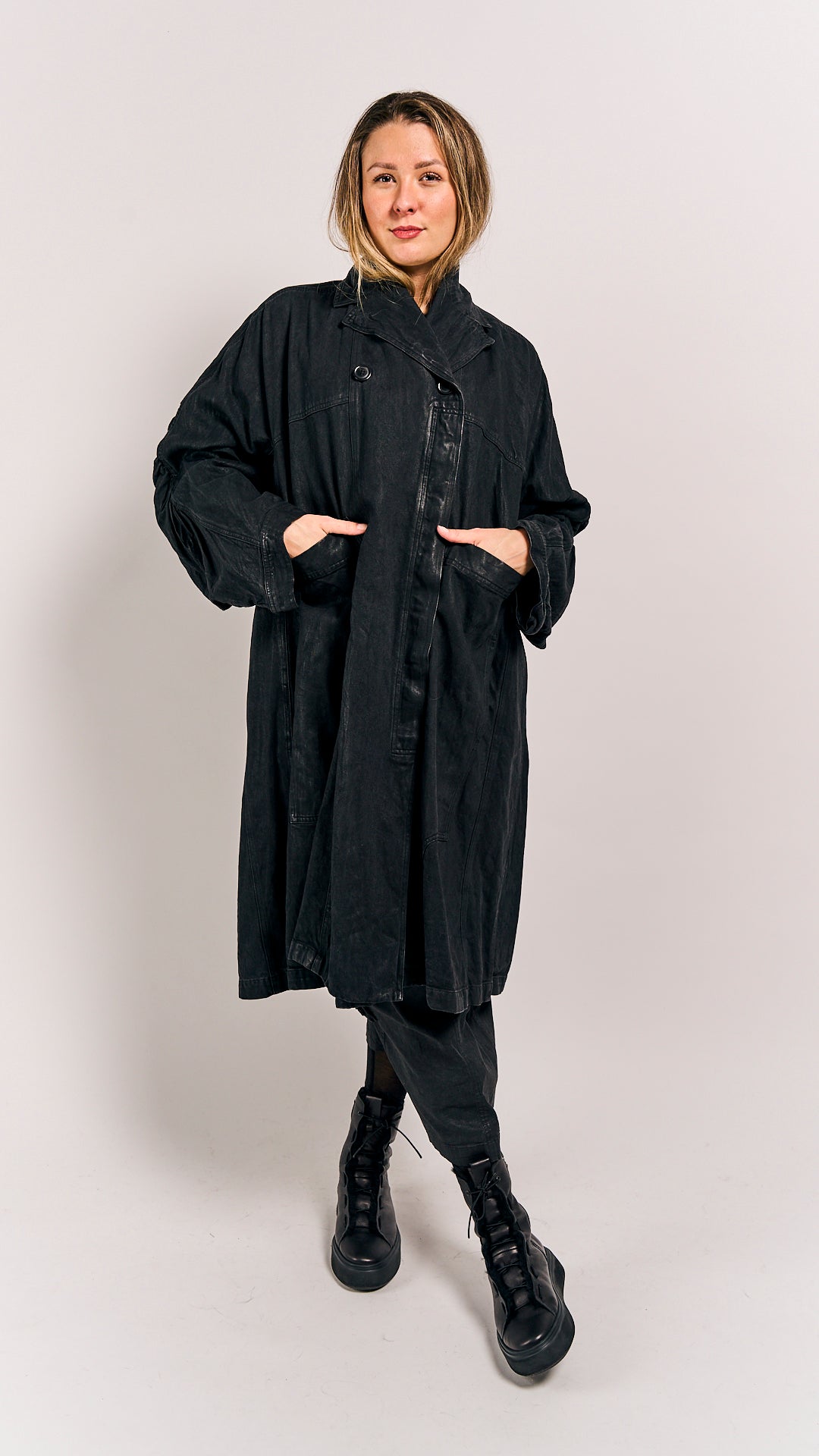 Rundholz Mainline Coat Black Gloss