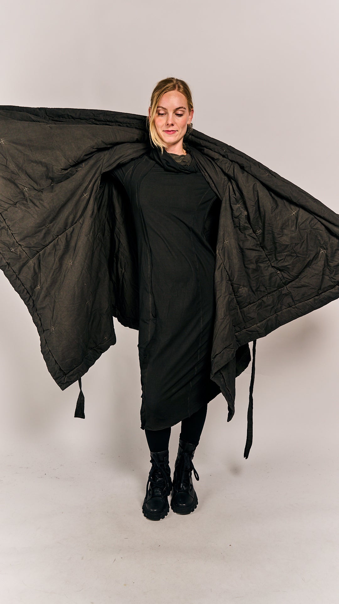 Rundholz DIP Coat Black Cloud