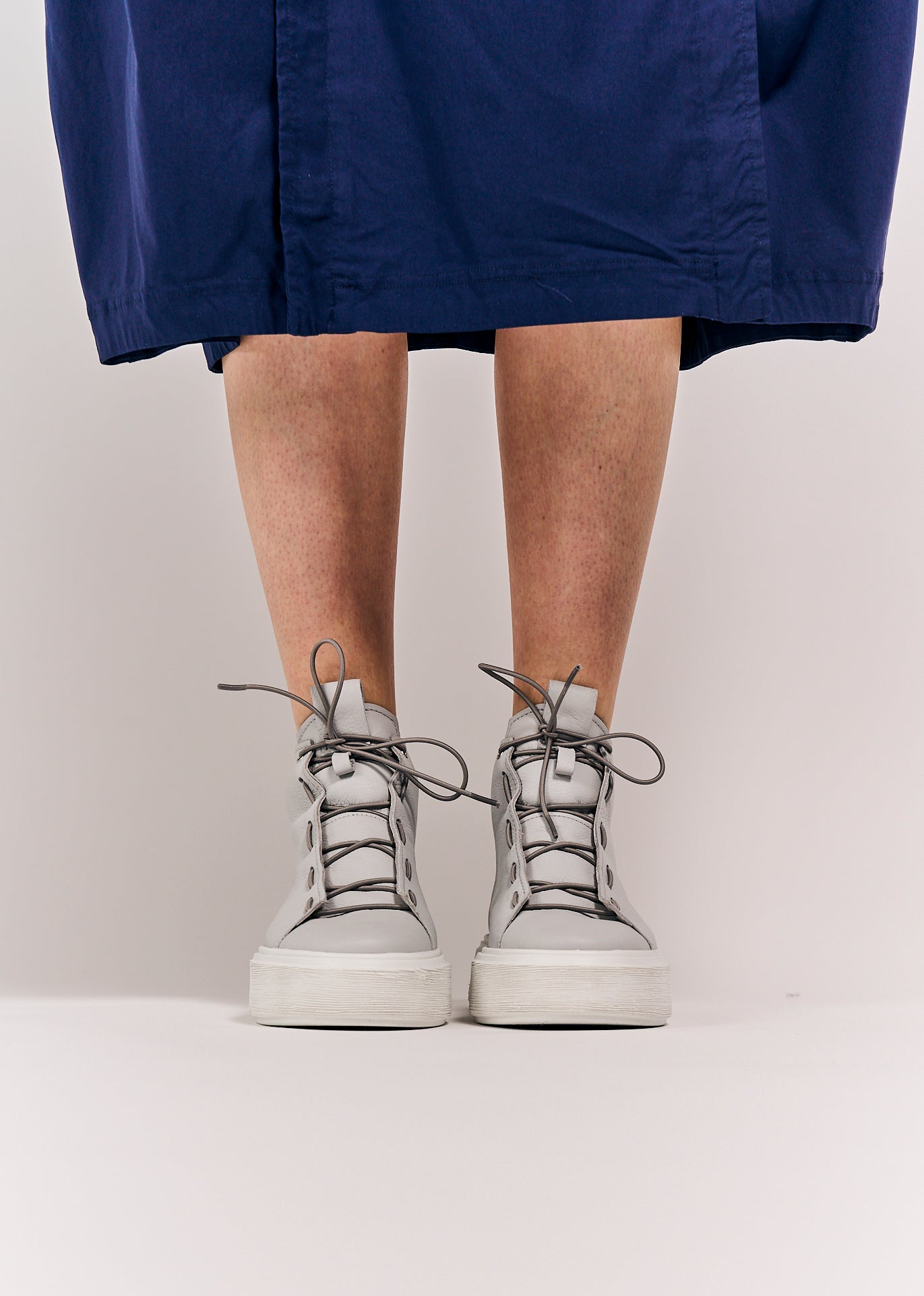 Puro Leather Sneakers In Focus Grey-White