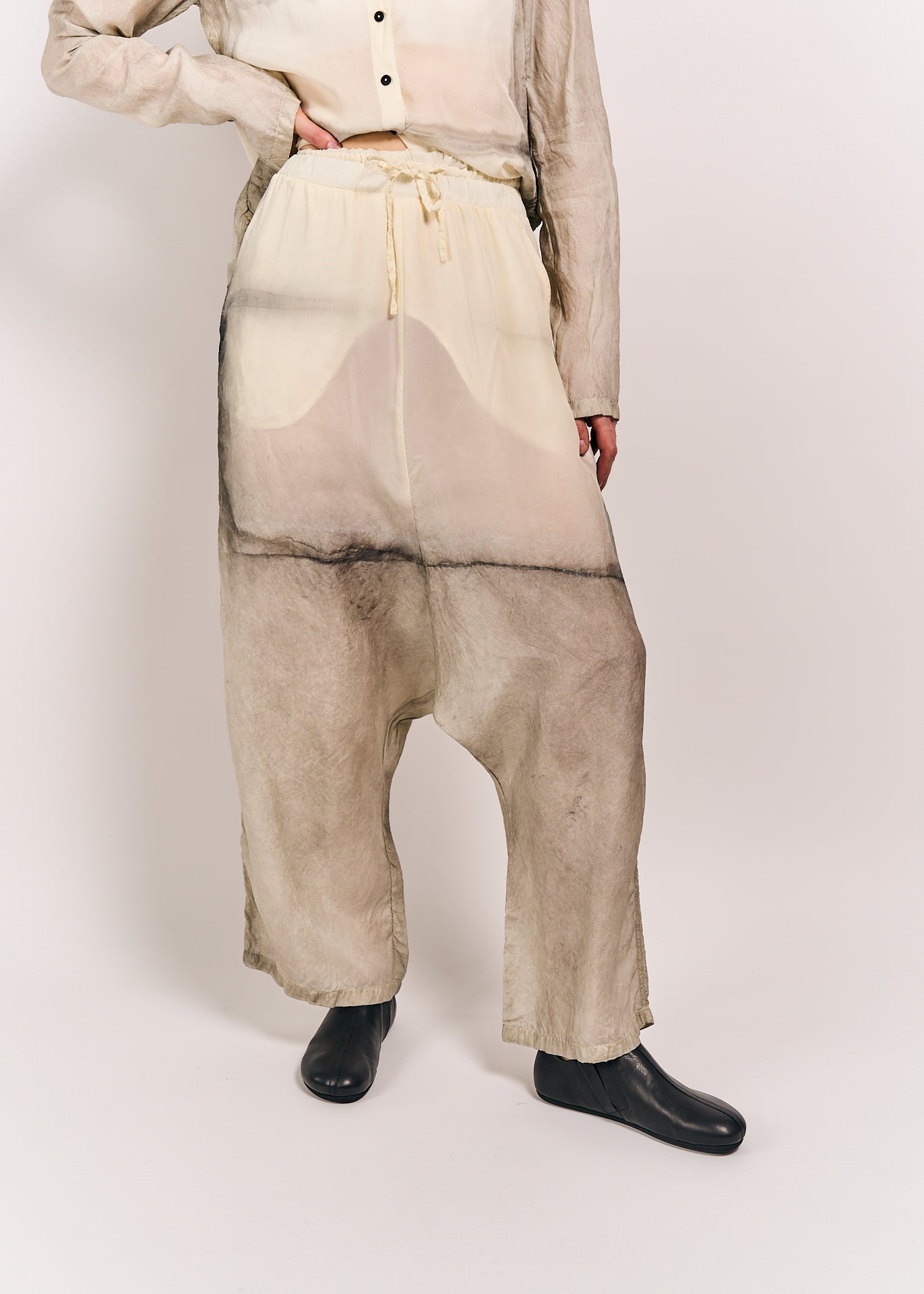 Rundholz trousers Moon Pigment
