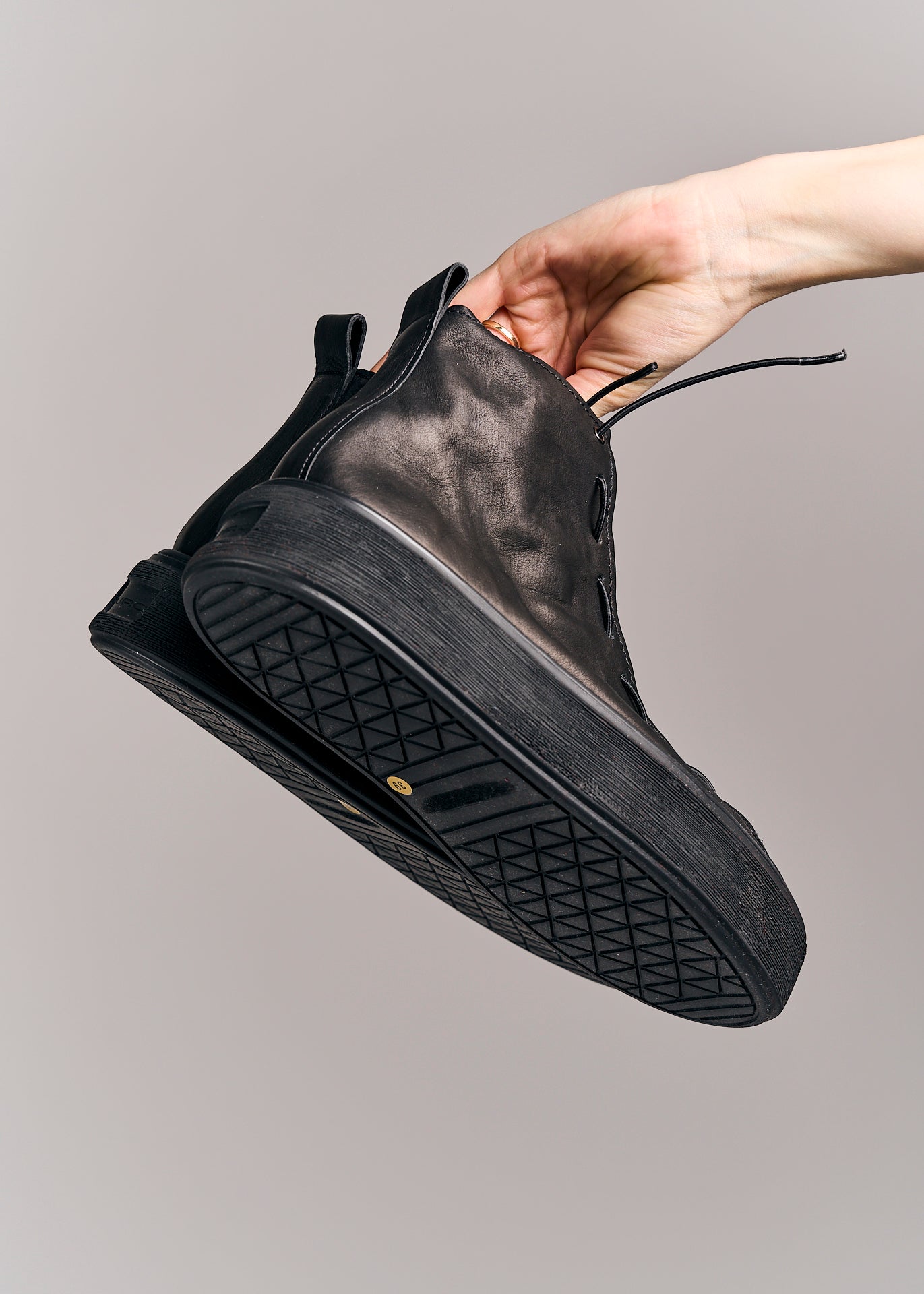Puro Leather Sneakers In Focus Black
