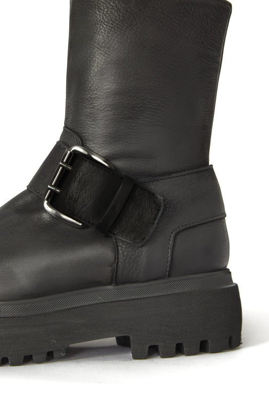 PRE-ORDER Lofina Boots Black