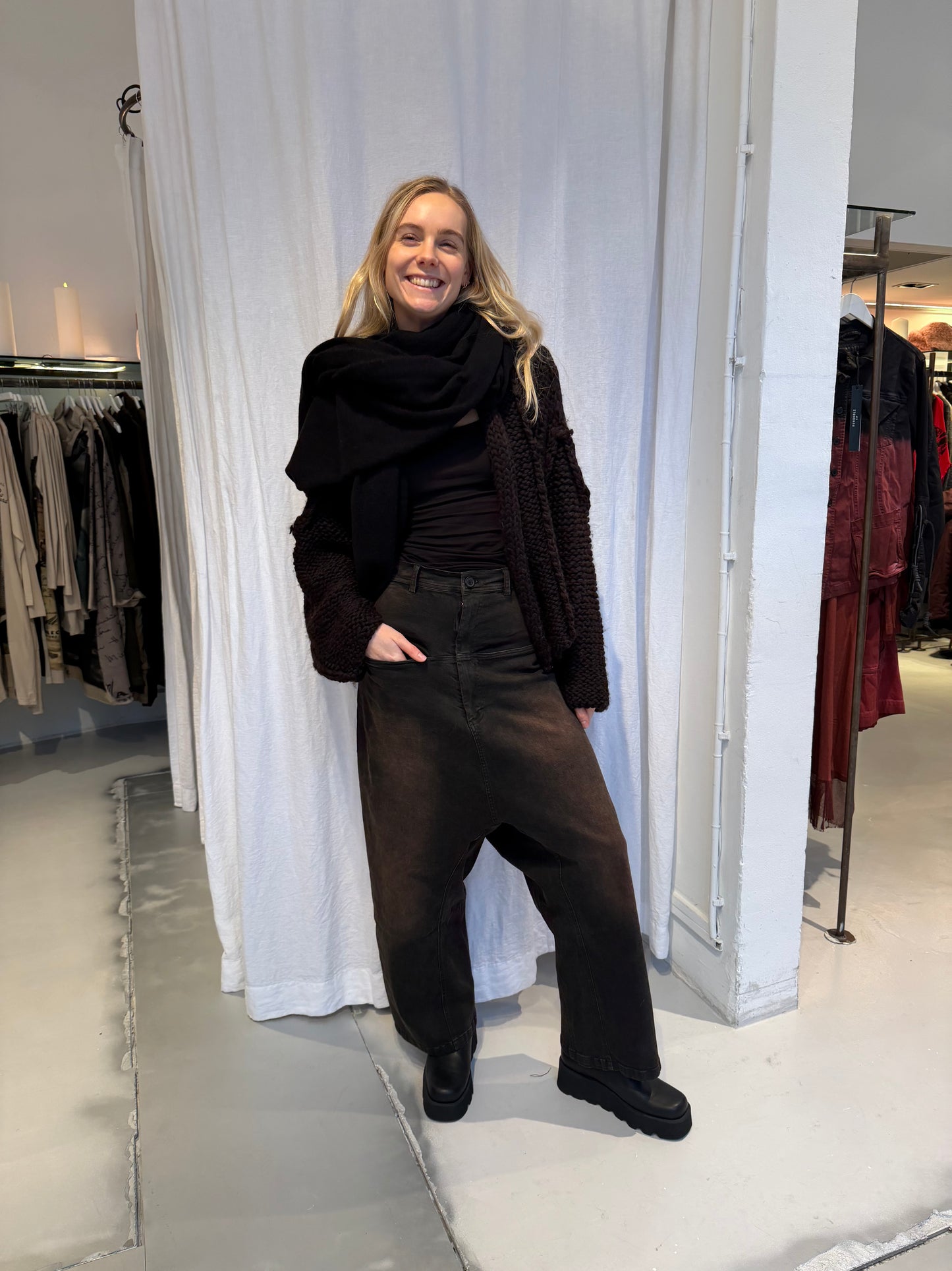 Rundholz DIP Jeans Brown Dye