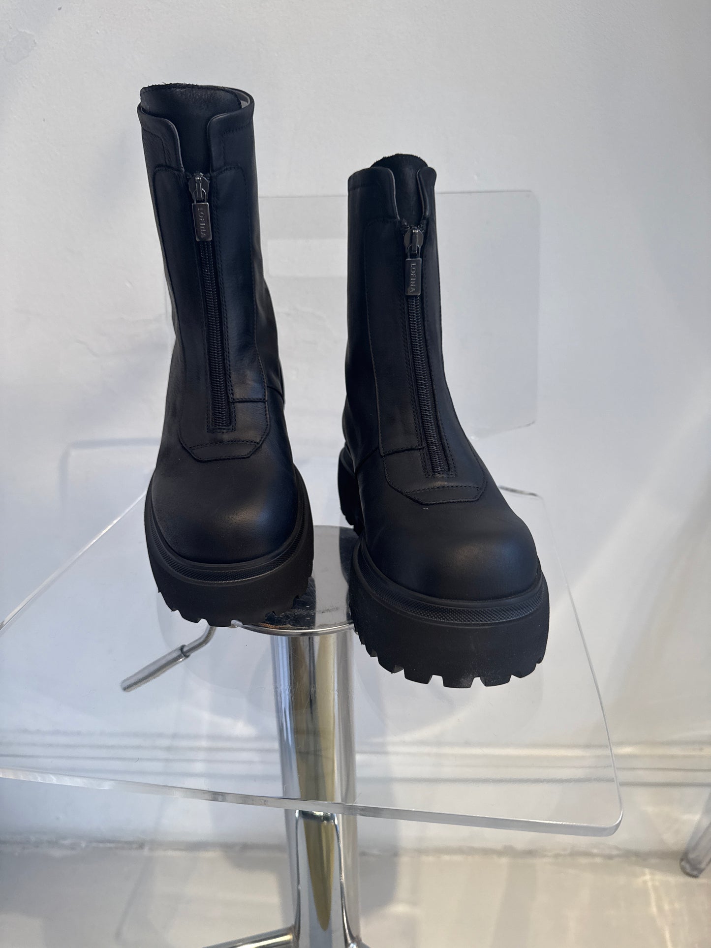 Lofina Boots Black 6090