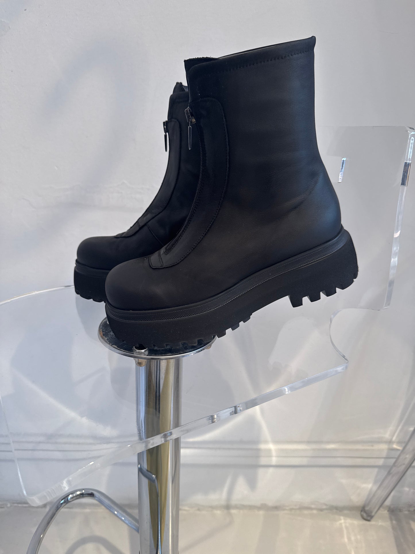 Lofina Boots Black 6090