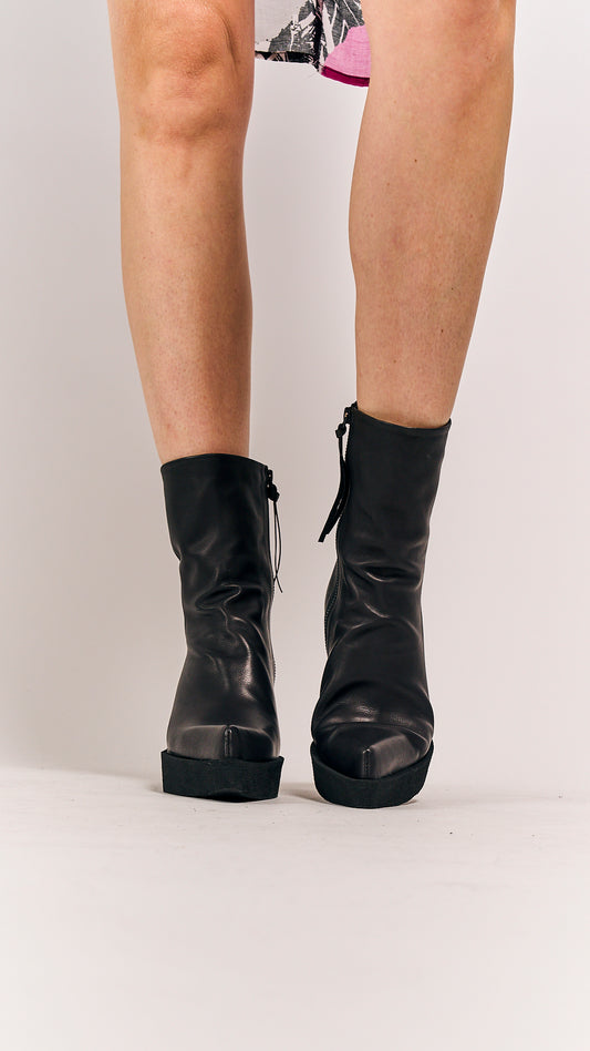 Puro Secret Shoes Point Landing Black