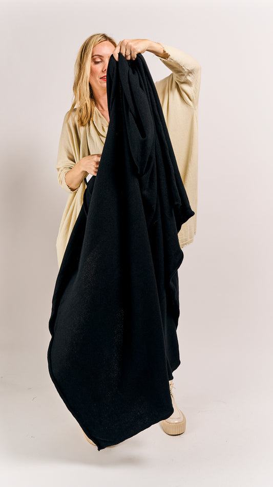 Rundholz Mainline Shawl Black