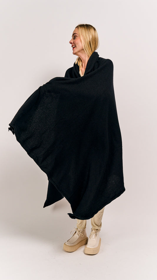 Rundholz Mainline Shawl Black