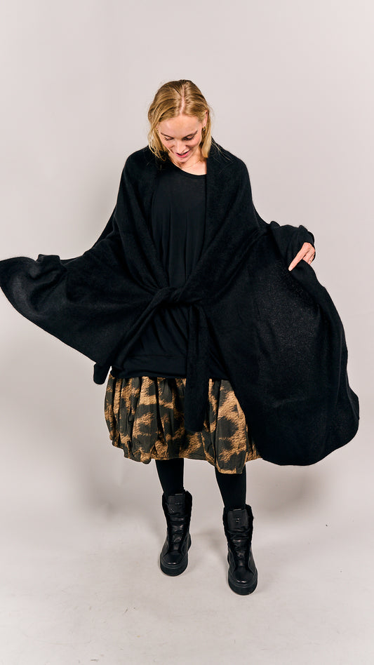 Rundholz Mainline Racoon Shawl Black