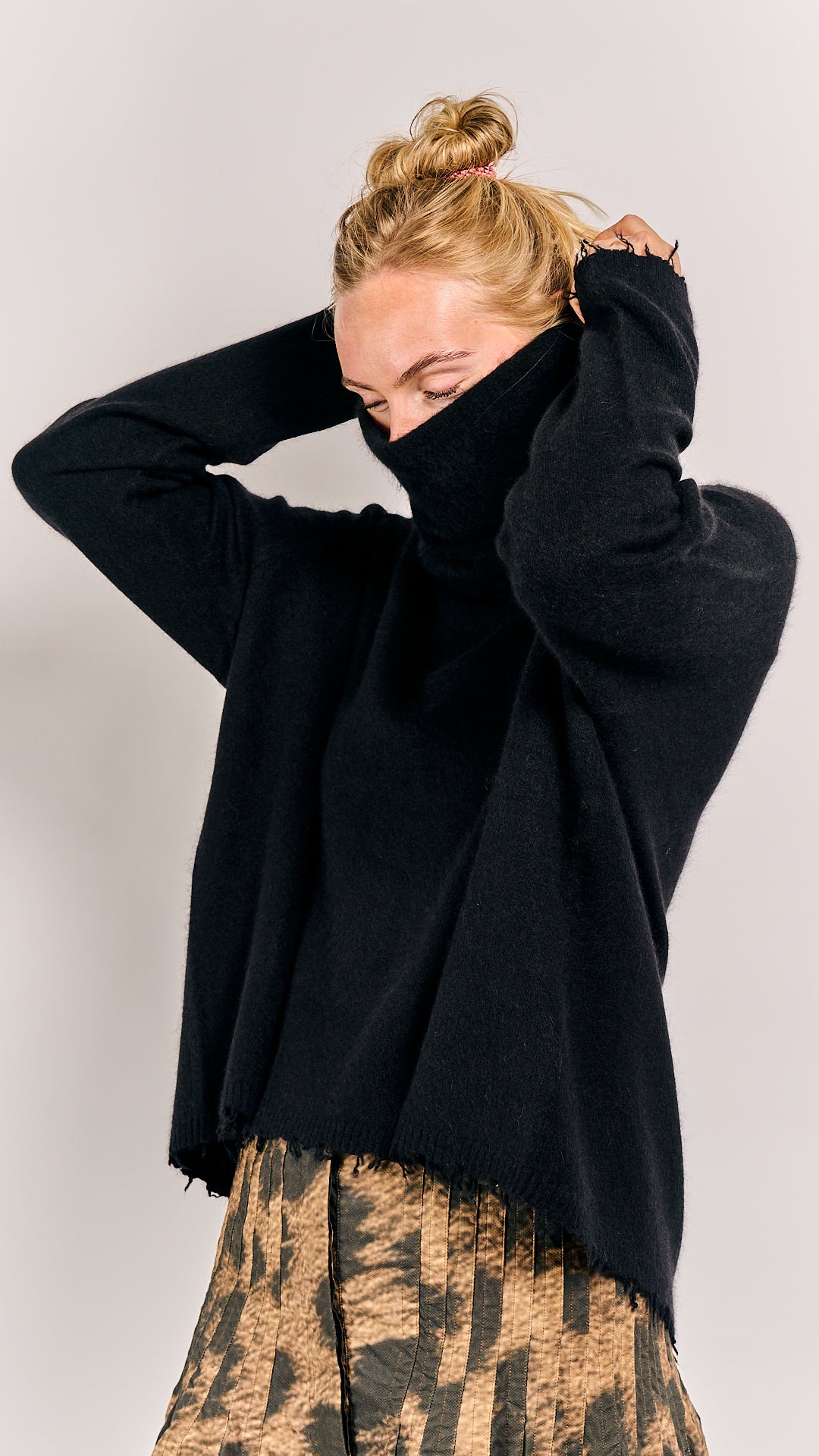 Rundholz Mainline Racoon Collar Black