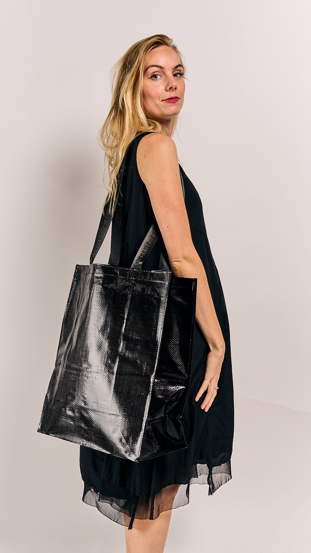 Rundholz Mainline Bag Black