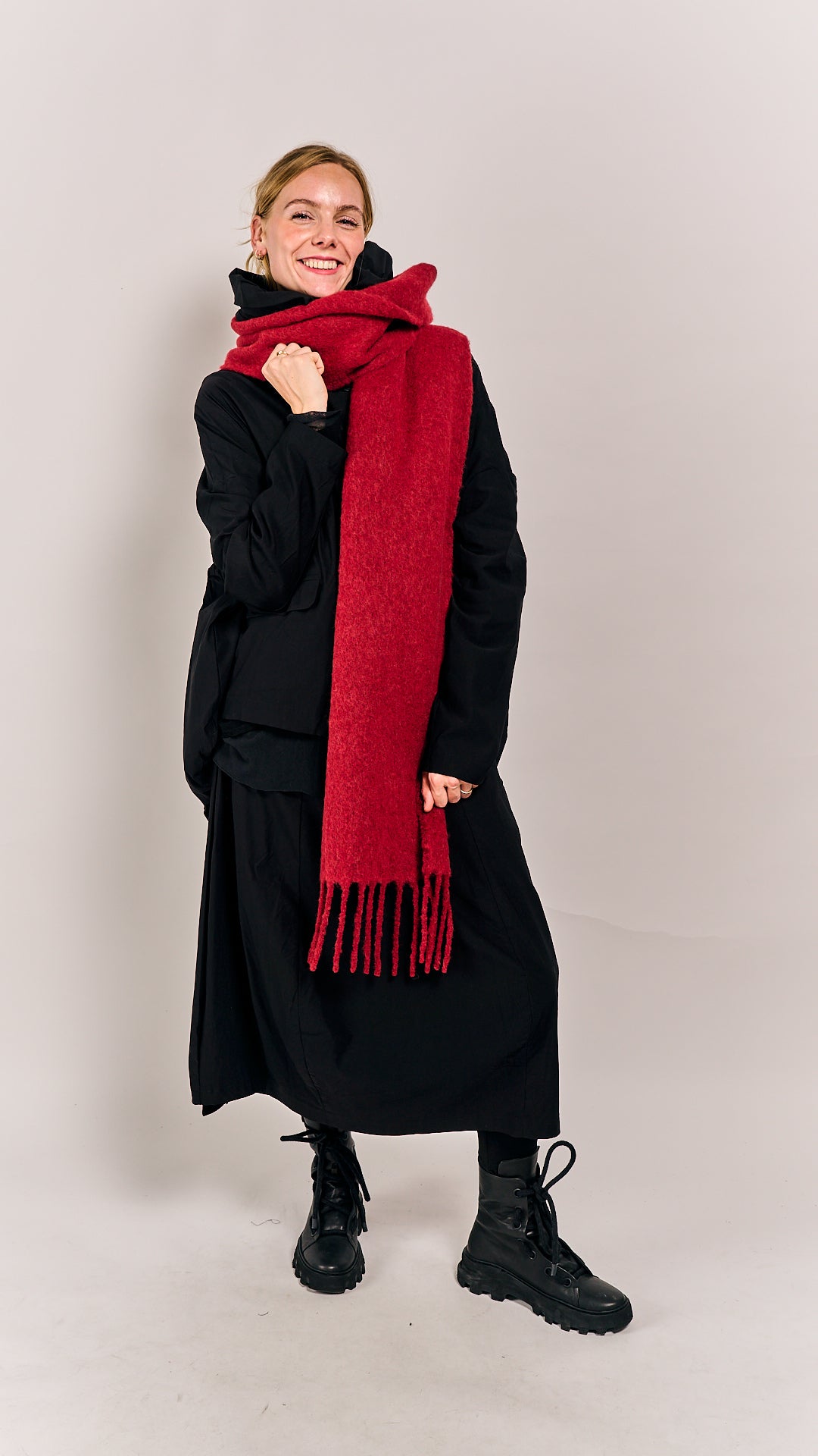 Rundholz Black Label Shawl Lava