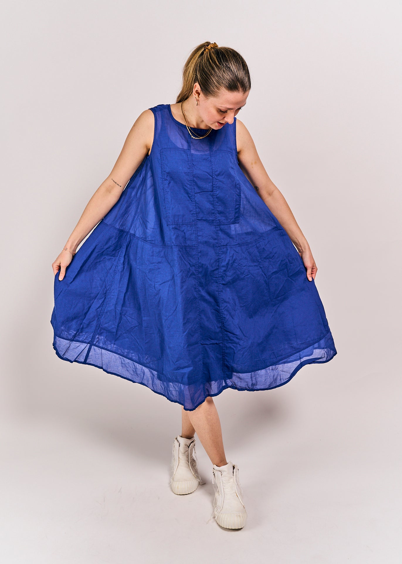 DIP Dress Royal Paper