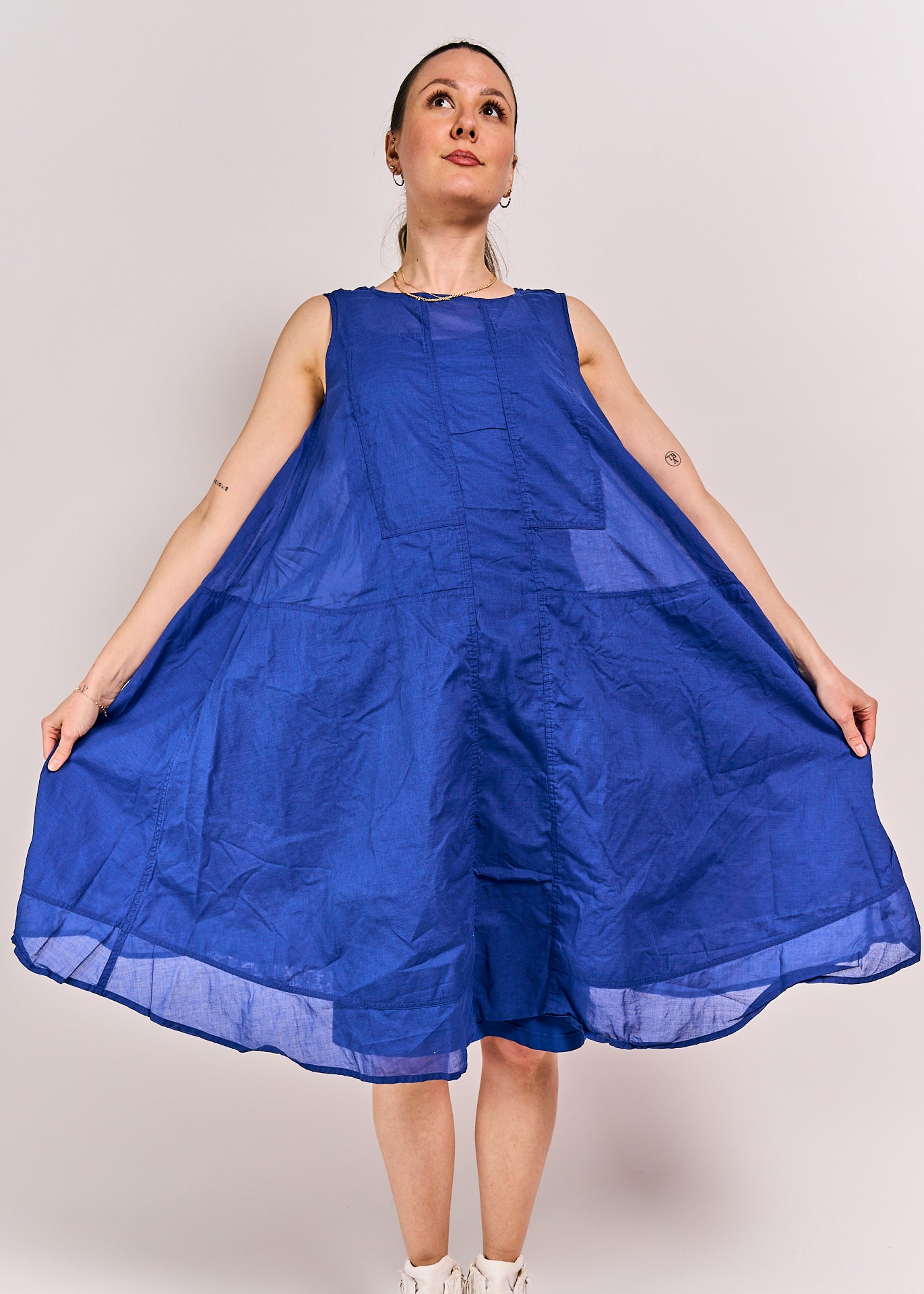 DIP Dress Royal Paper