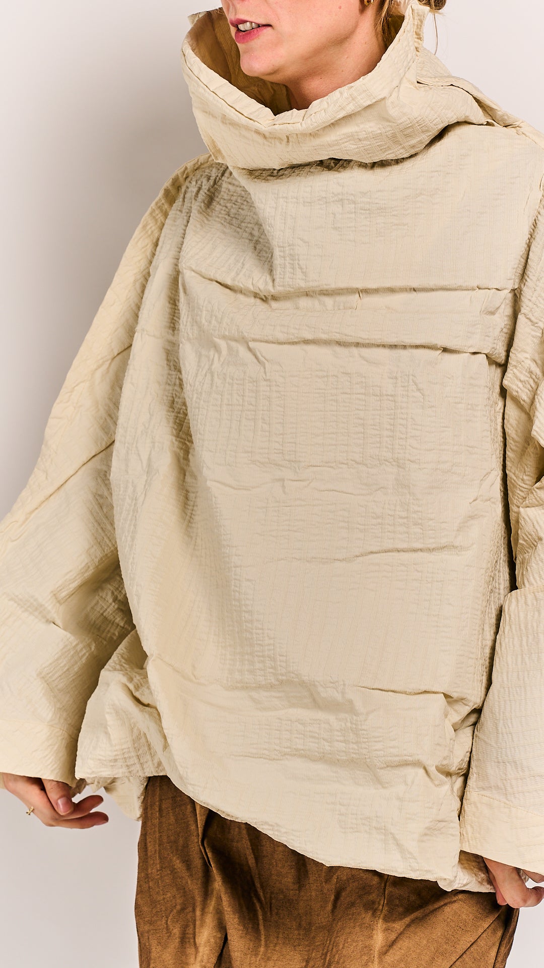 Rundholz DIP Pullover Ivory 3D Optic