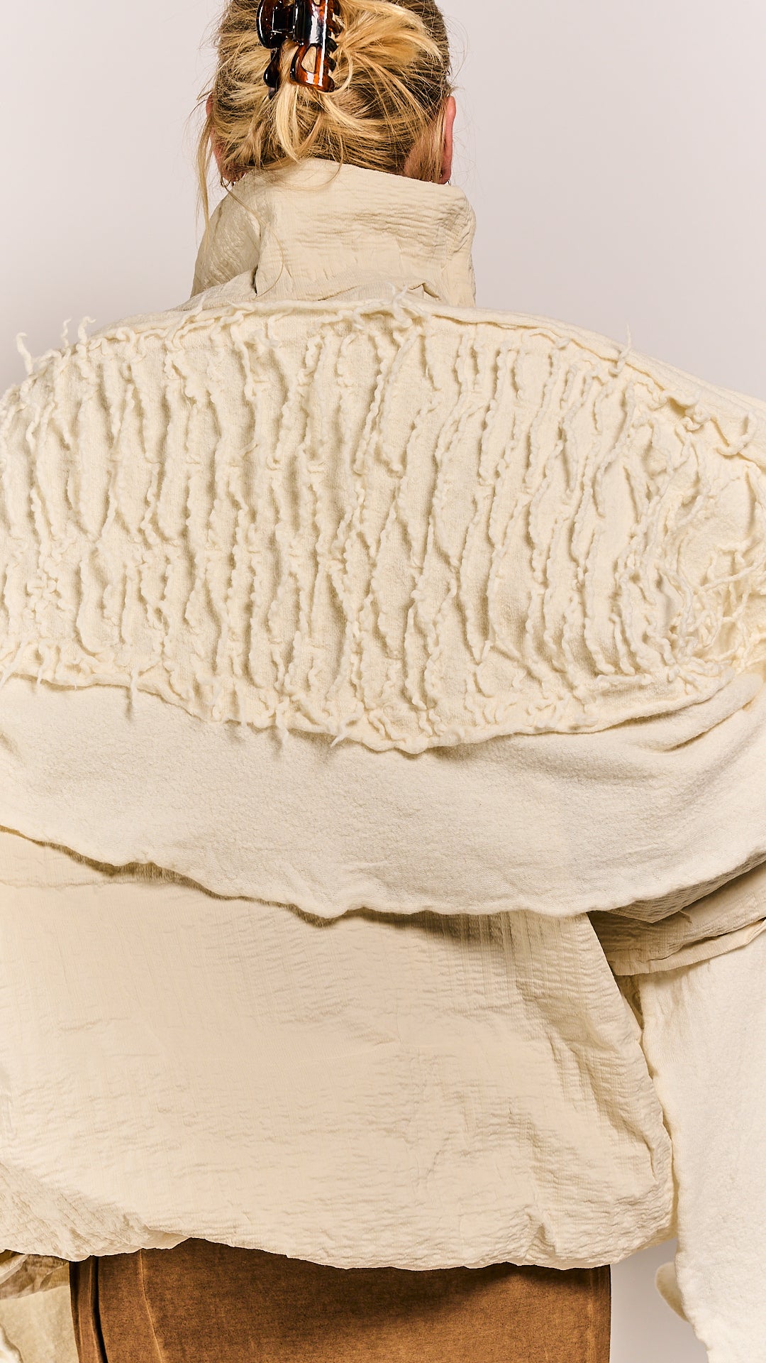 Rundholz DIP Shawl Ivory