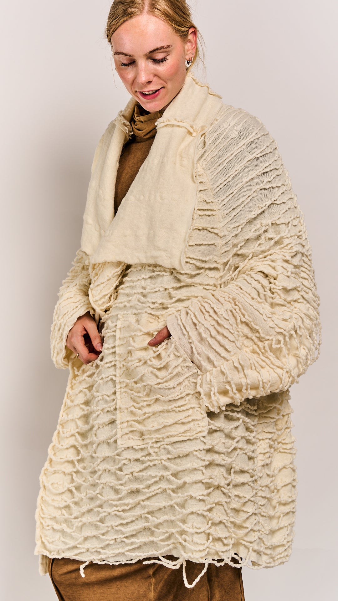 Rundholz DIP Coat Ivory