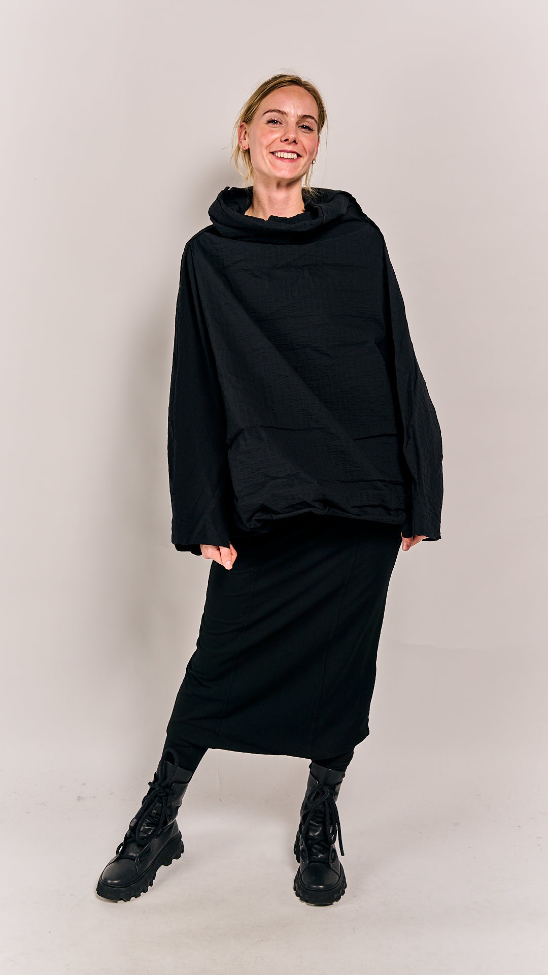 Rundholz DIP Pullover Black 3D Optic