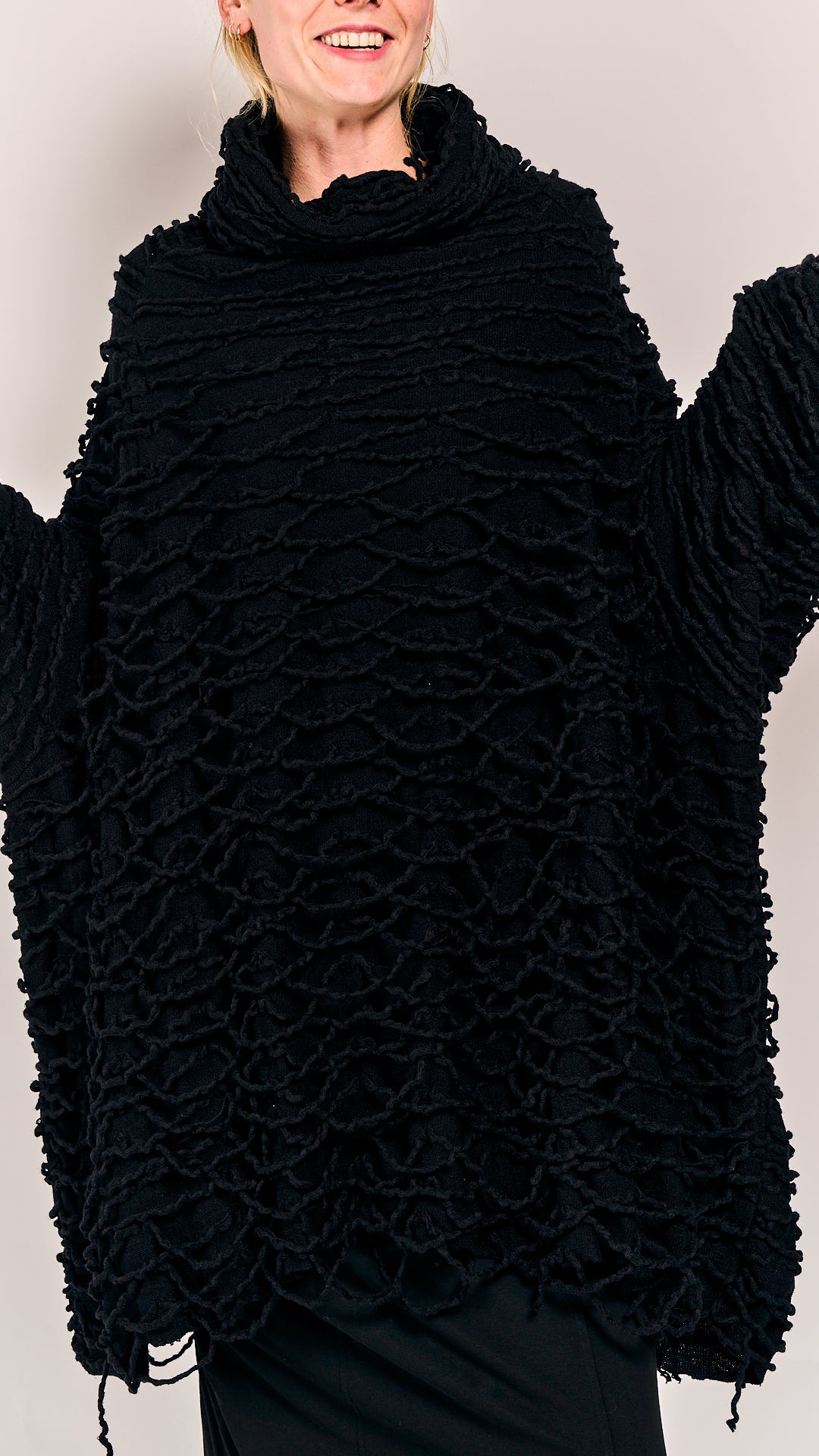 Rundholz DIP Tunic Black
