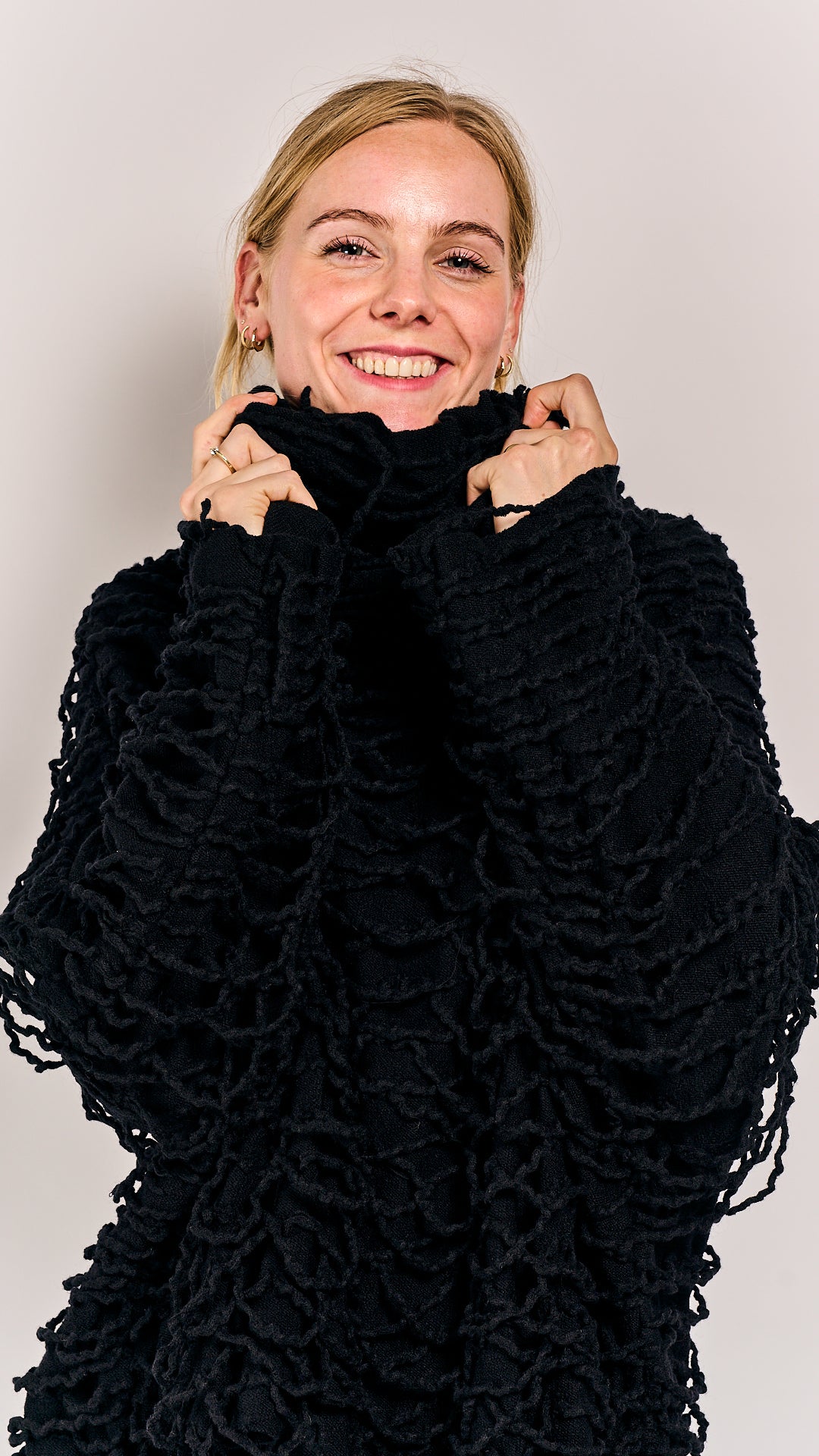 Rundholz DIP Pullover Black
