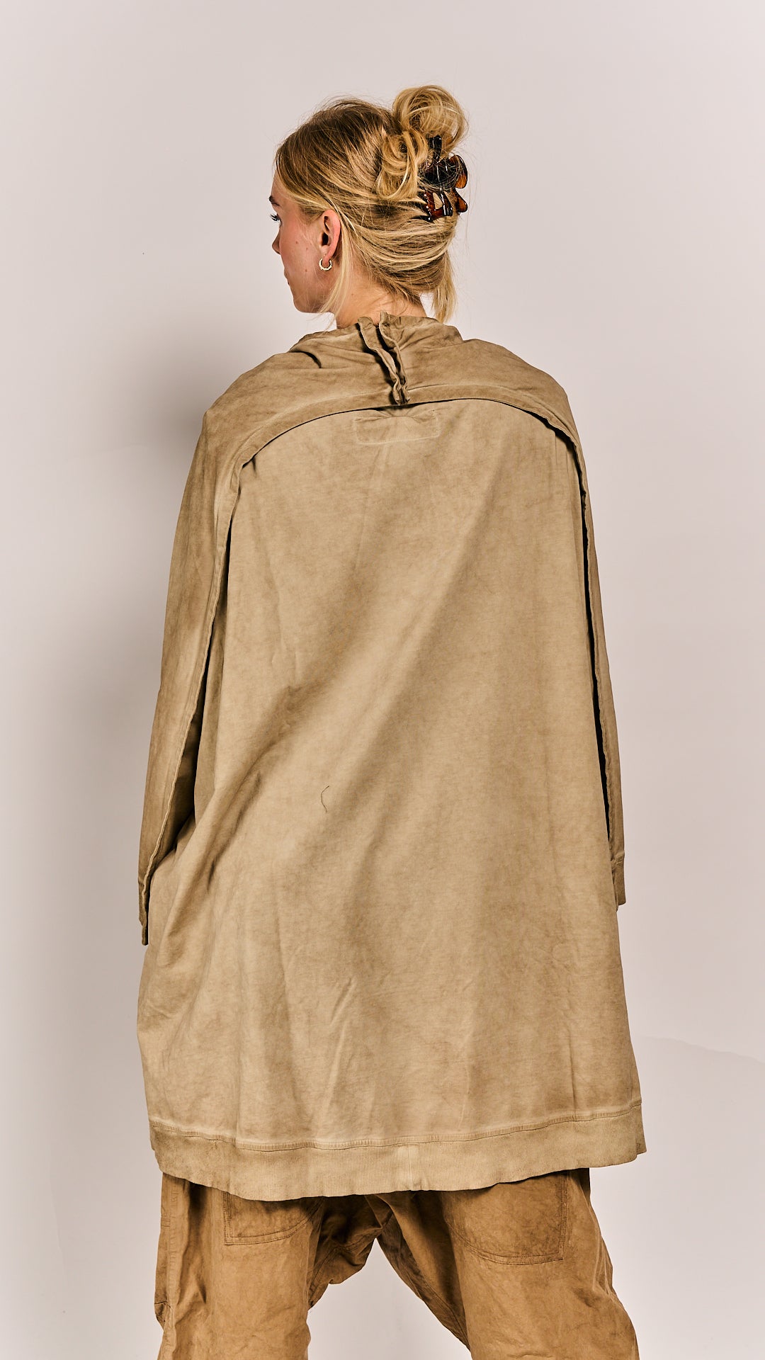 Rundholz DIP Pullover Clay Cloud