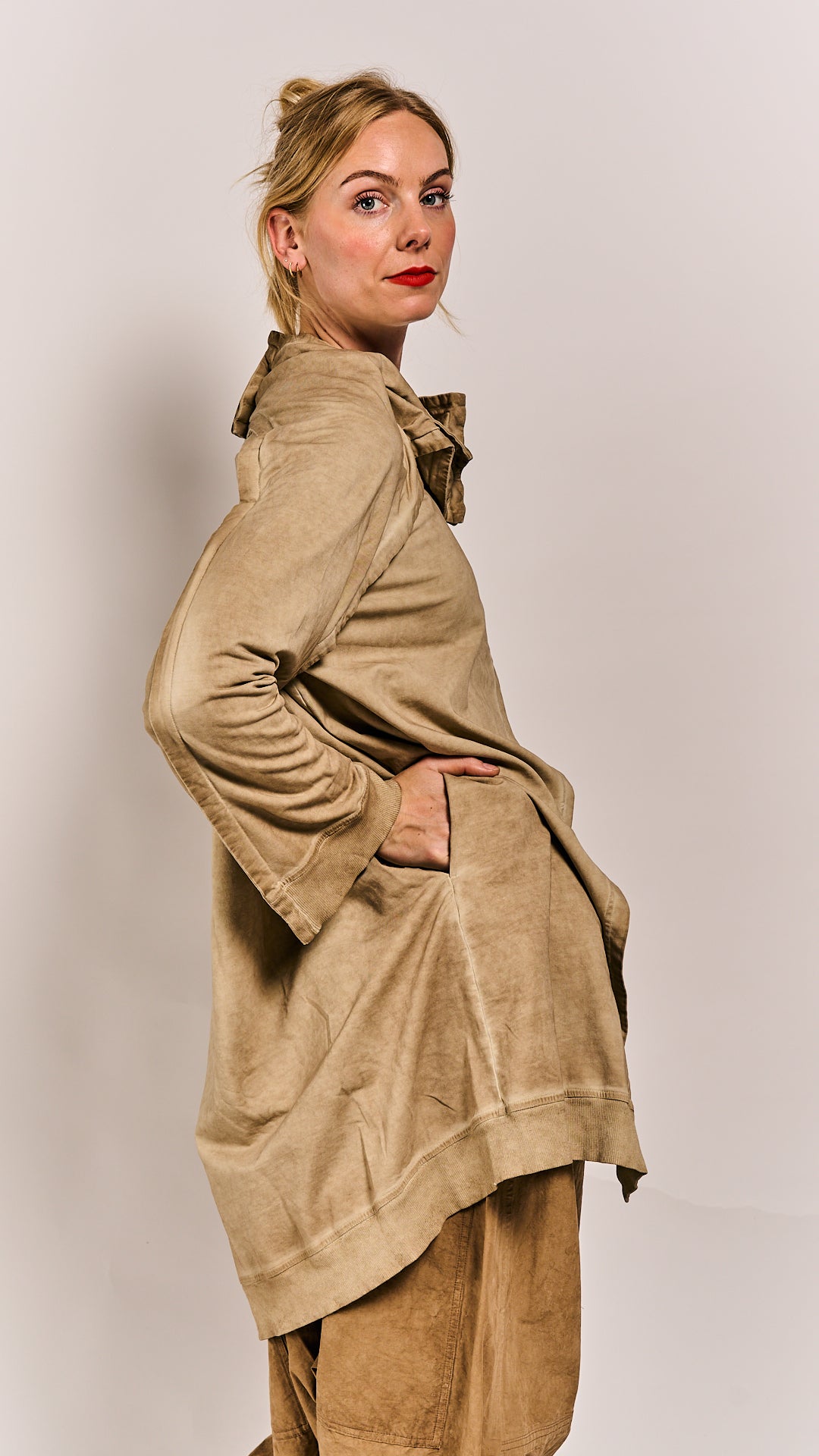 Rundholz DIP Pullover Clay Cloud