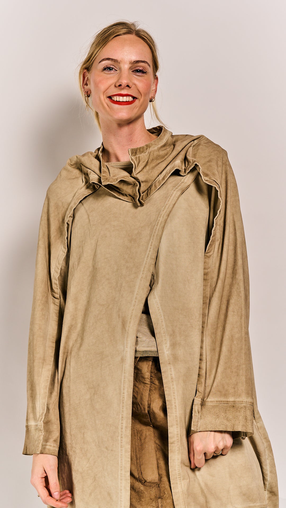 Rundholz DIP Pullover Clay Cloud