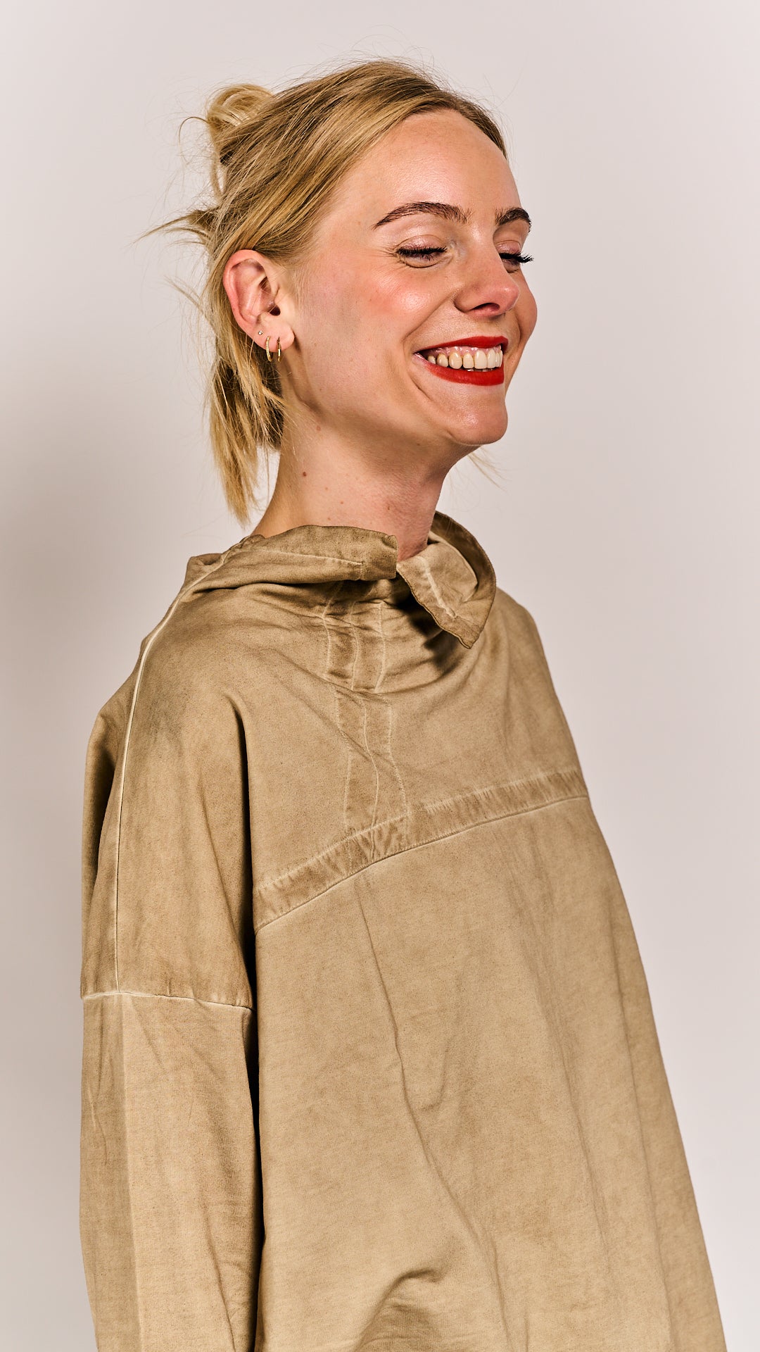 Rundholz DIP Shirt Clay Cloud