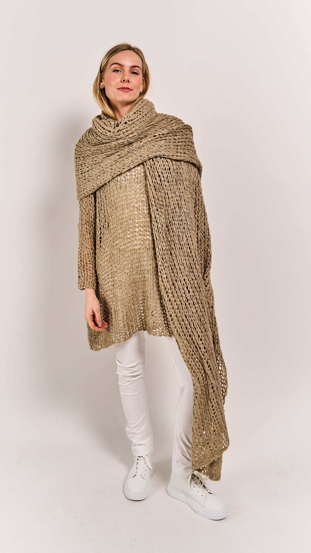 Rundholz DIP Shawl Silk Linen