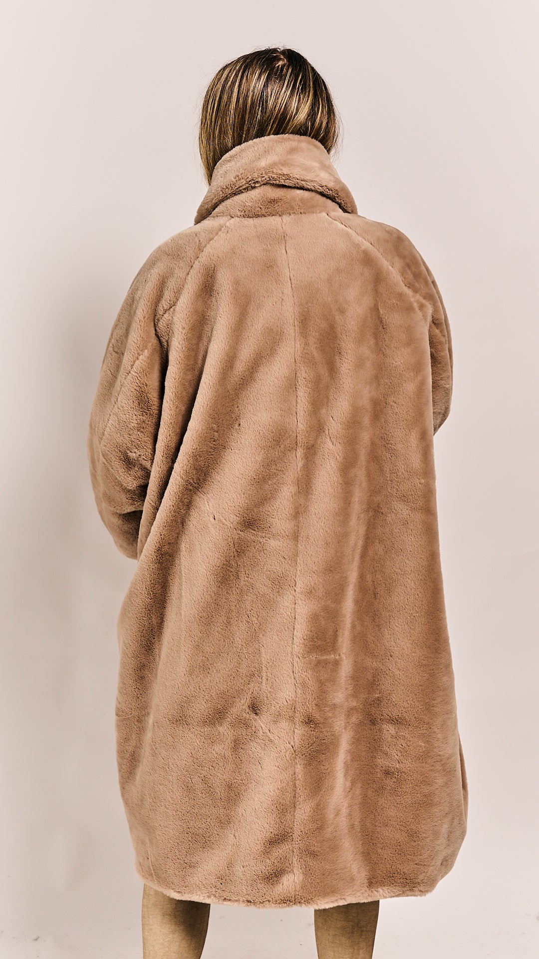 Rundholz Black Label Coat Sand
