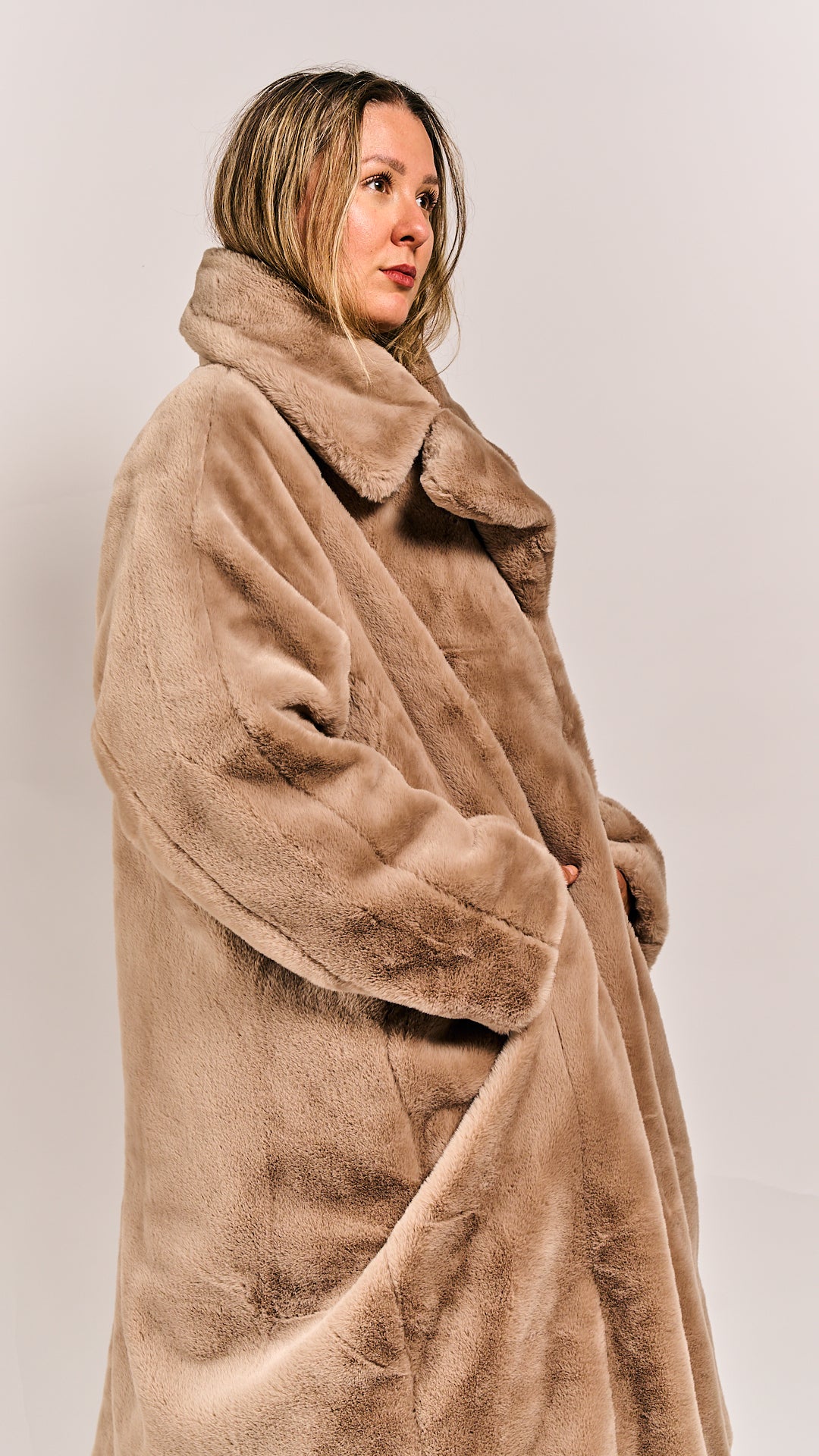 Rundholz Black Label Coat Sand
