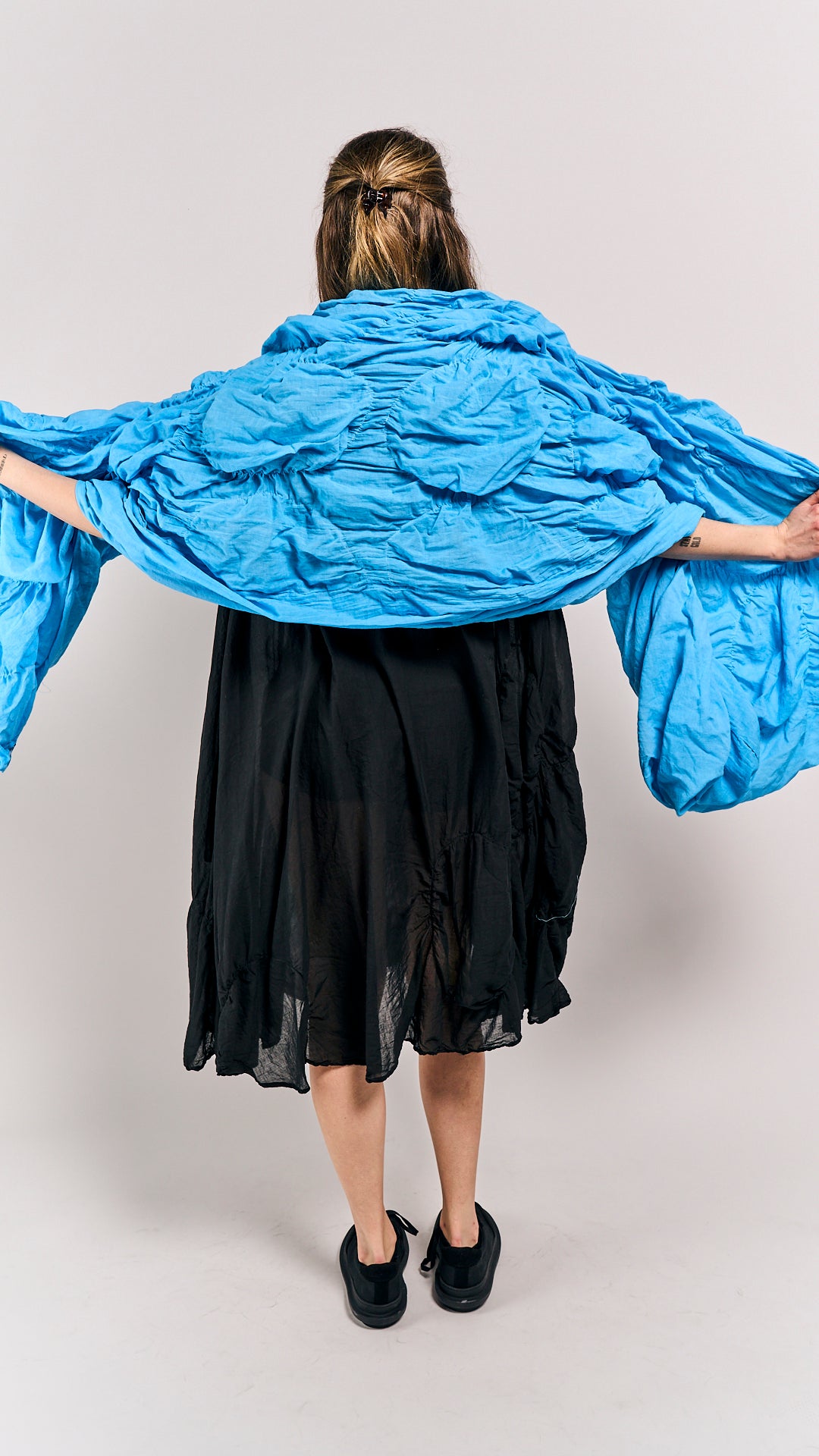 Rundholz Mainline Shawl Ice Cloud