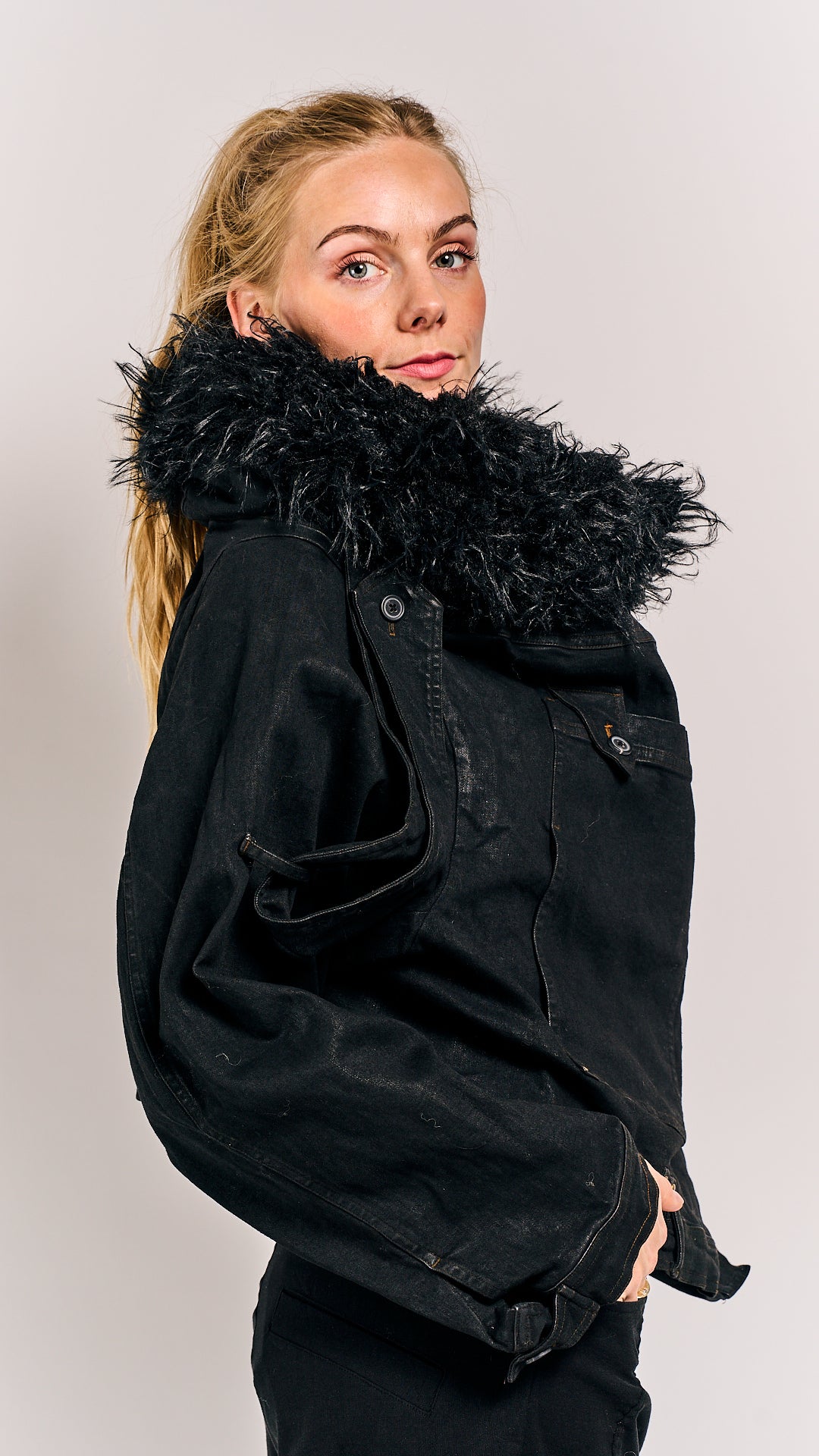 Rundholz DIP Jacket Black Gloss