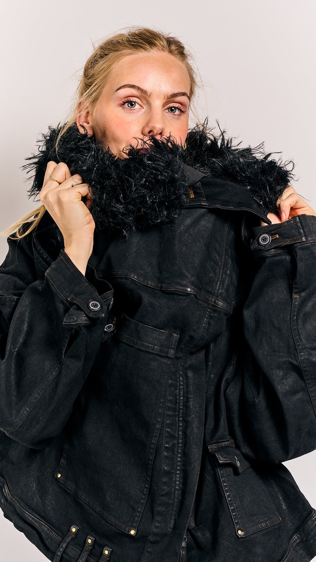 Rundholz DIP Jacket Black Gloss