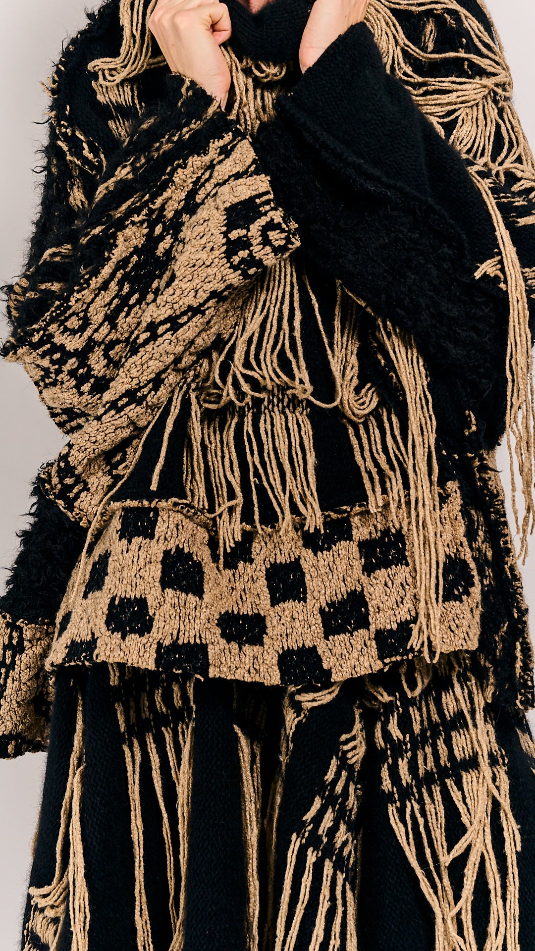Rundholz DIP Pullover Clay/Black