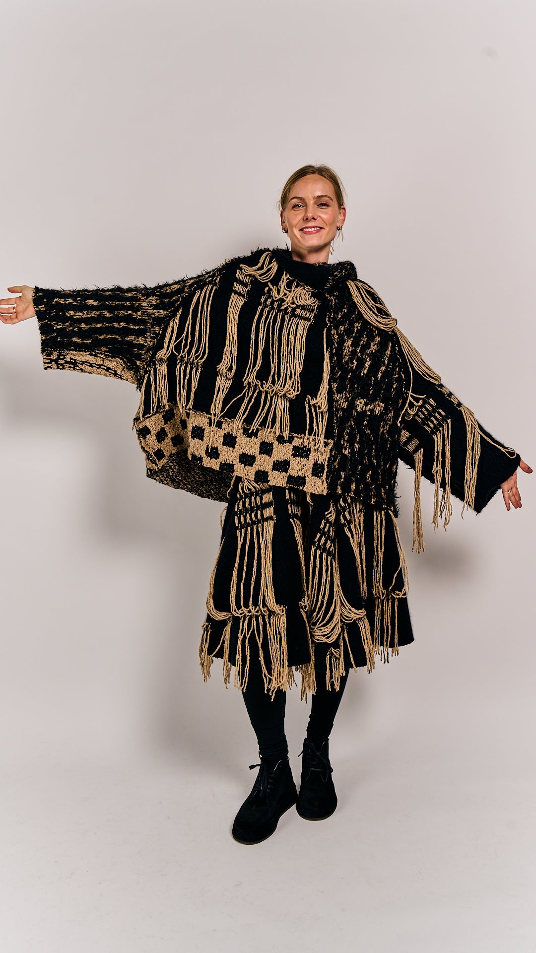 Rundholz DIP Skirt Clay/Black