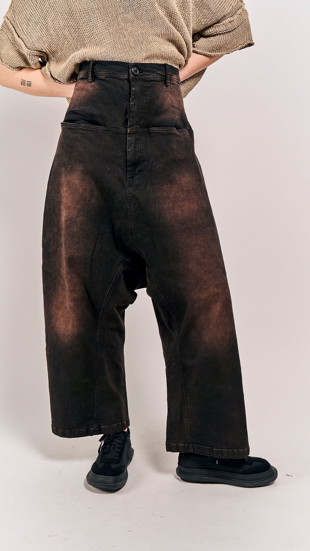 Rundholz DIP Jeans Brown Dye size Medium