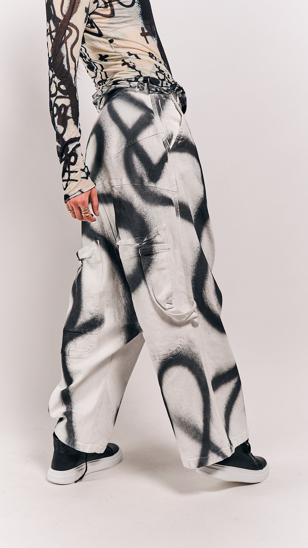 Rundholz Mainline Trousers Graffiti Black