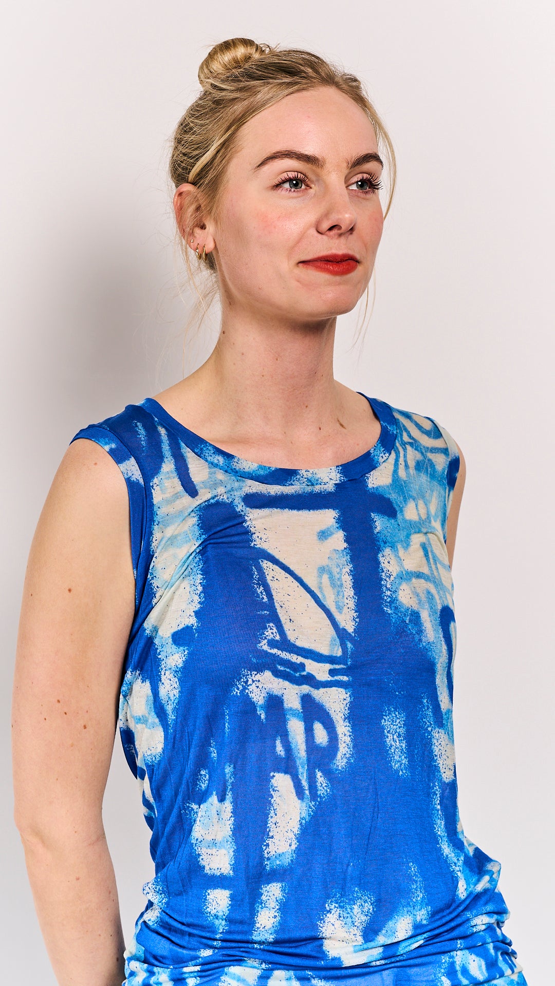 Rundholz Mainline Top Electric Print