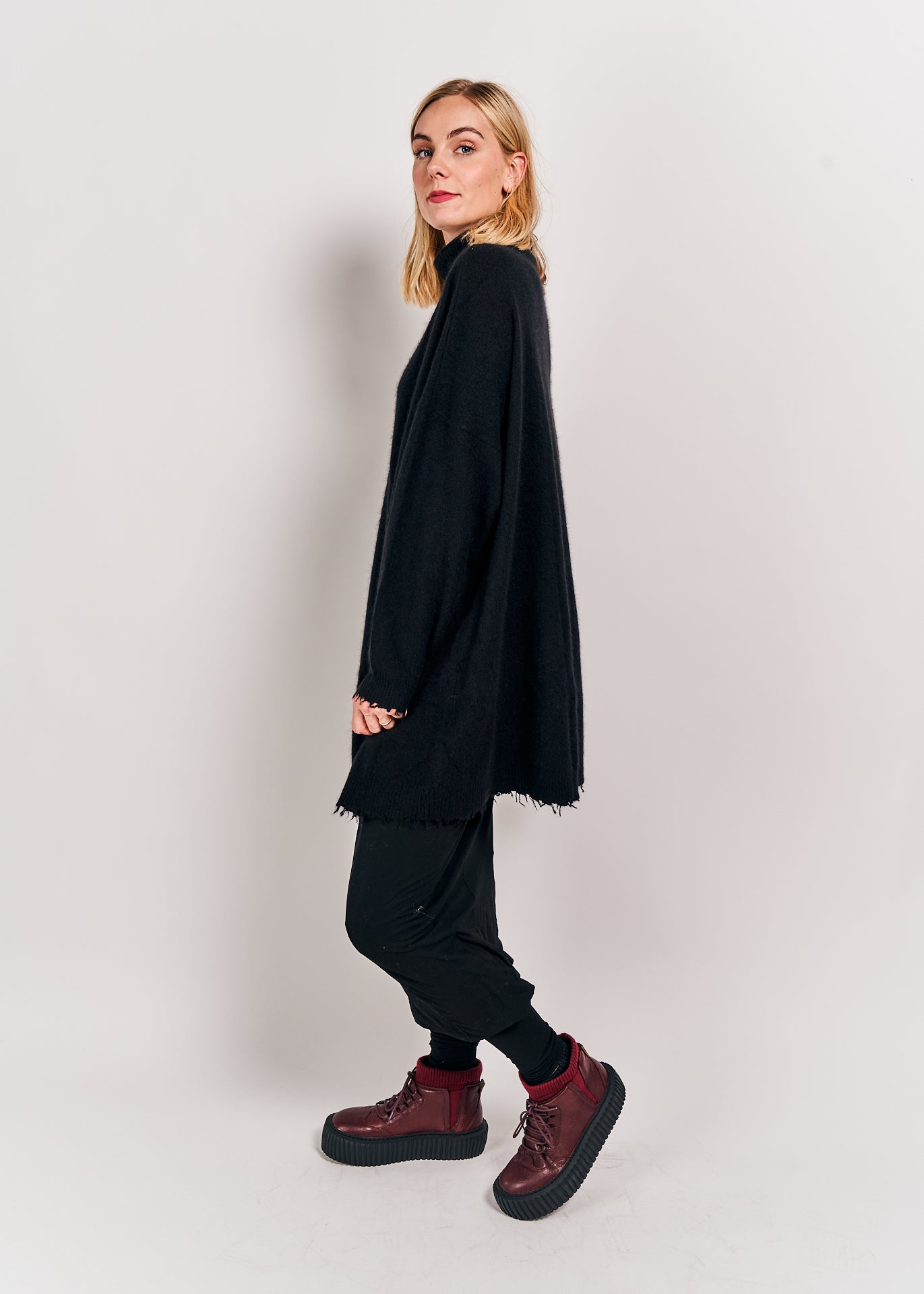 Rundholz DIP Pullover Black